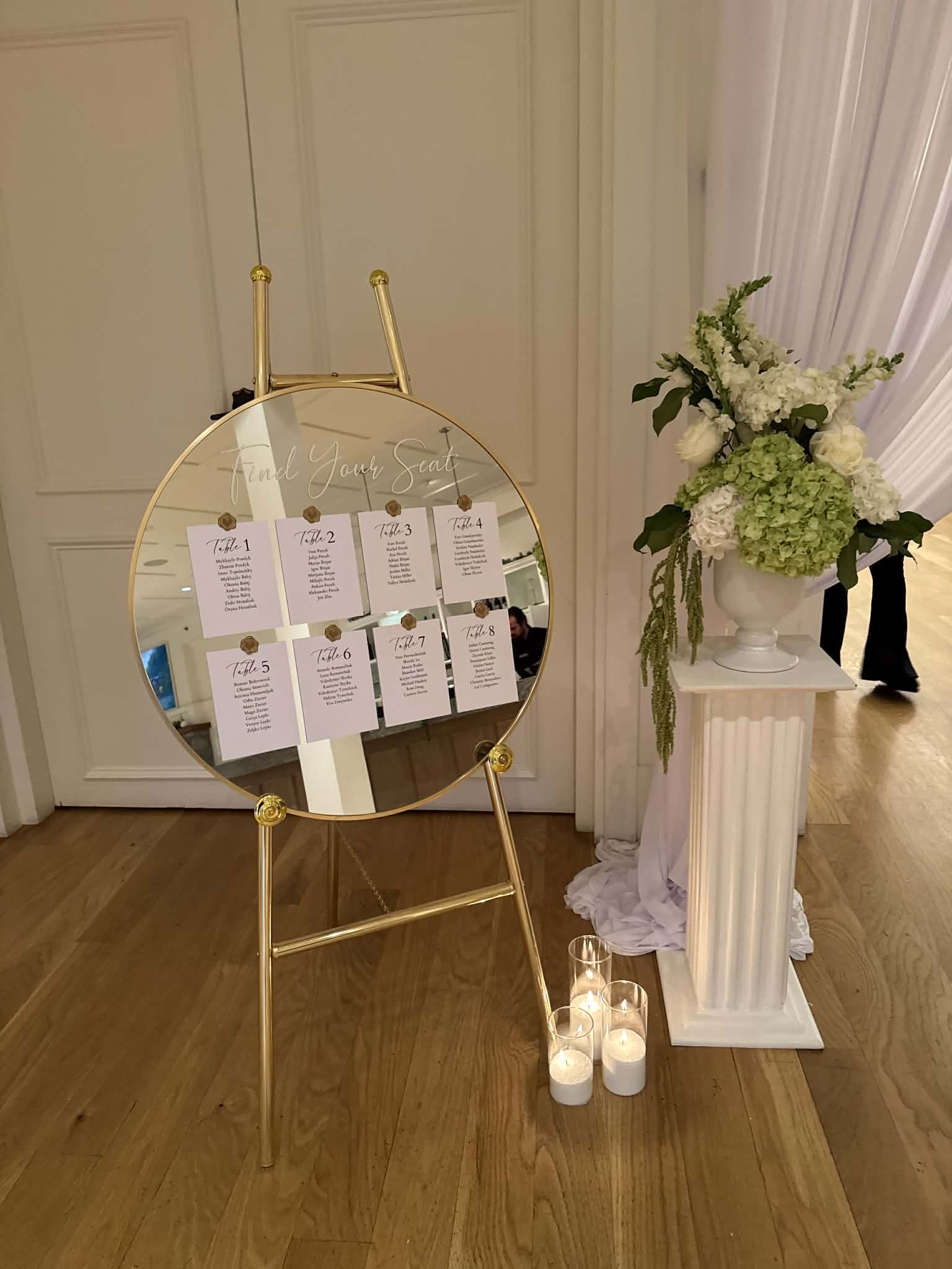 Wood-Pillars-White-stanley park-wedding.jpg