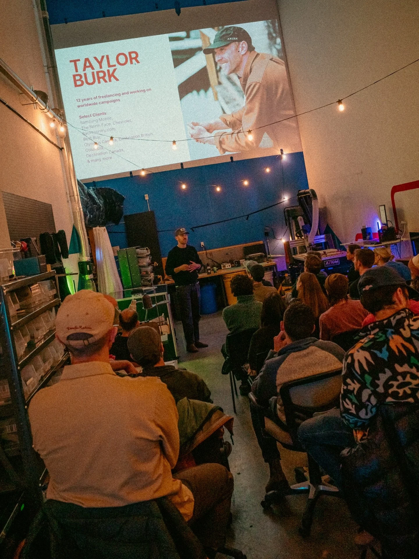 Good things happen when you put a bunch of creatives in the same room. Event #26 at SOARE with @taylormichaelburk was one of those nights - curiosity, joy, and intention all coming together!