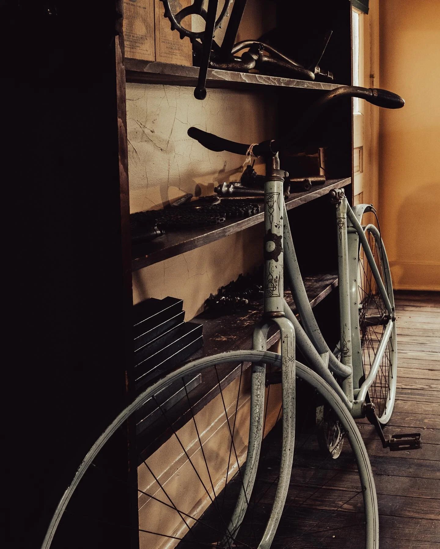 One of the Wright Brother&rsquo;s bikes in their shop&hellip;if it could only talk. #history #wrightbrothers #greenfieldvillage #thehenryford