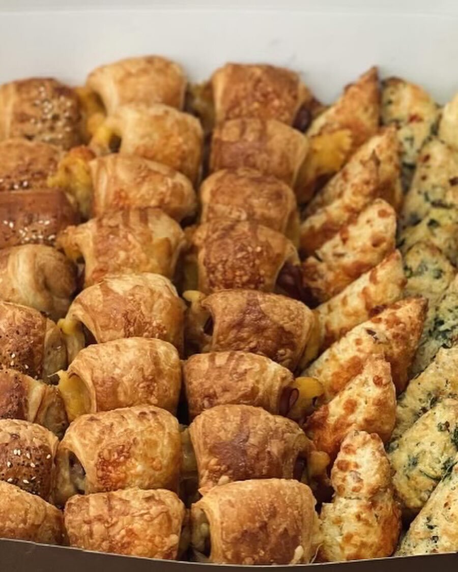 We have been quiet but it doesn&rsquo;t mean we haven&rsquo;t been working! Did you know you can now custom order food from the best of the best! Place your order with us and @chefem_bittersweet we will bring to your event! 

#crossaint🥐 #cronuts🍩 