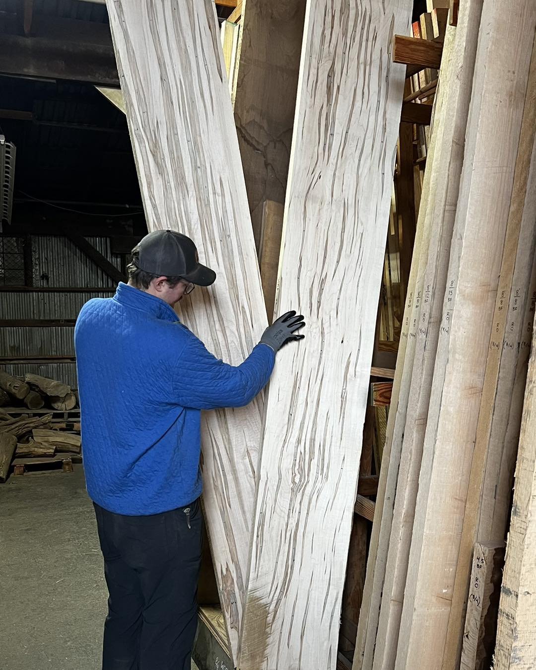 Ryan is putting some gorgeous 8/4&rdquo; Ambrosia Maple on the racks today! Come see us and get some while it lasts!

865-573-5876 
8807 Valgro Rd Knoxville TN 37920 1/2 mile off US 441 South,  Chapman Hwy, in the Seymour South Knoxville community 
O