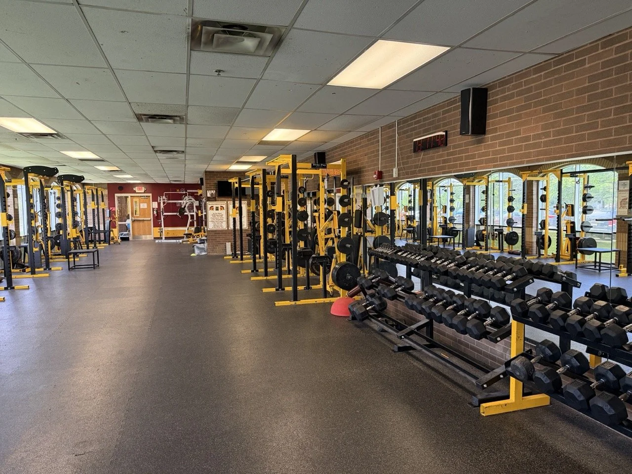 WNHS_Weightroom_3393.jpeg