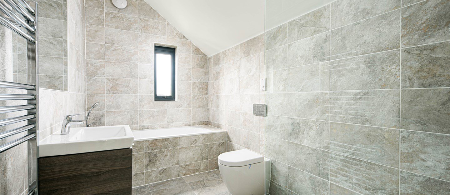 WI26 bathroom .jpeg