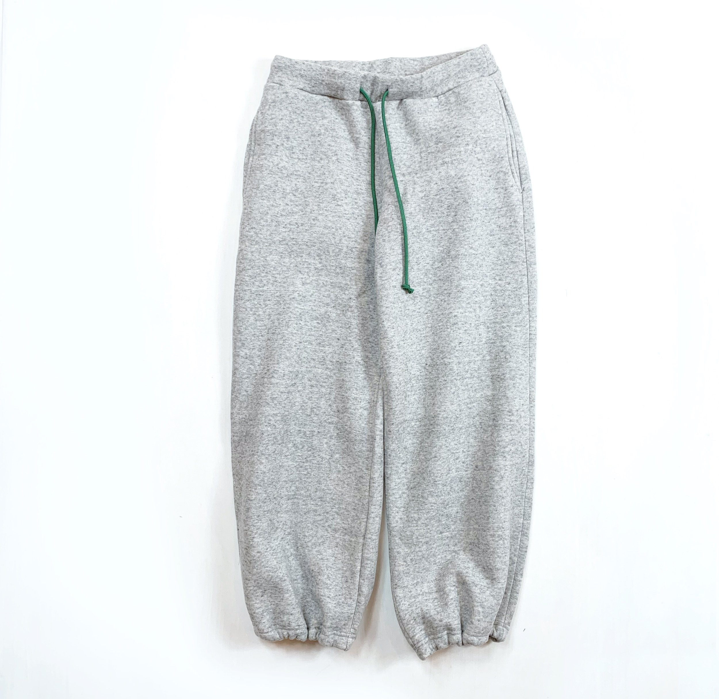 Grey+shrunk+bottom.jpg
