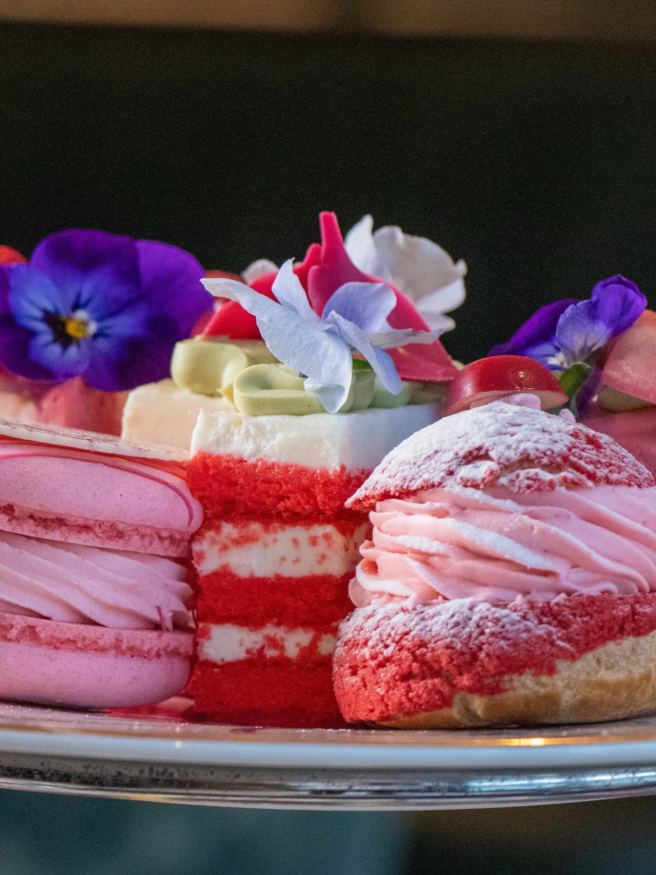 Tiered. Timeless. A little indulgent.

Afternoon tea as it should be. 🫖📸