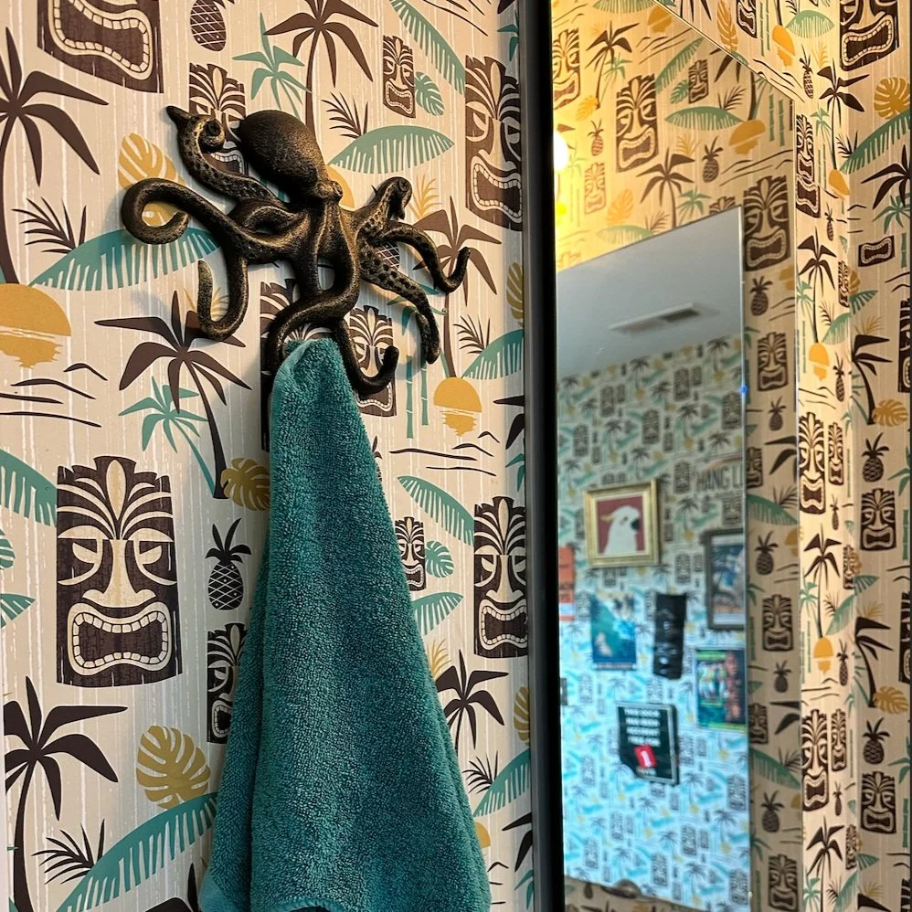 AFTER: i LOVE this octopus towel holder! 