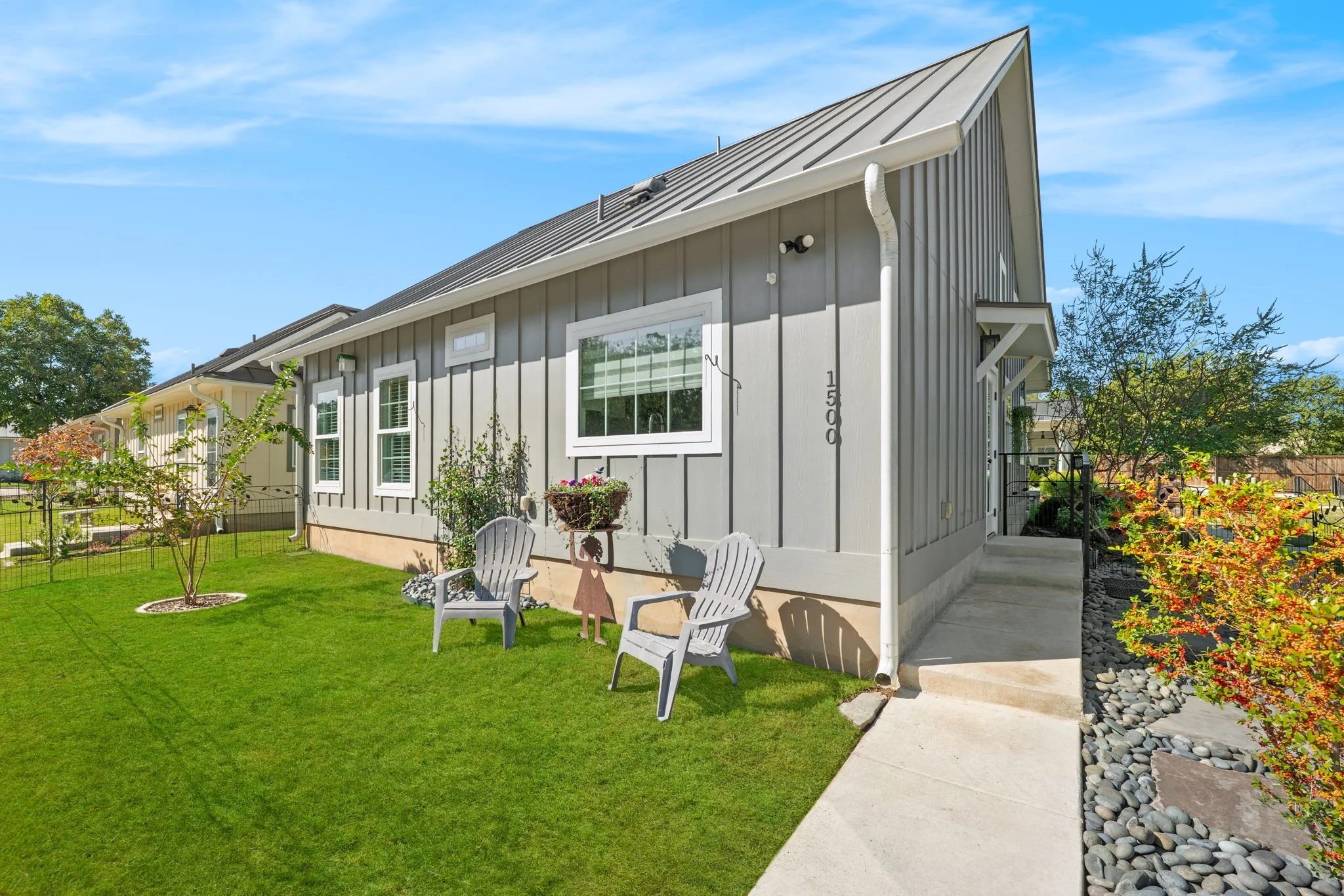 21-web-or-mls-_1574058.jpg