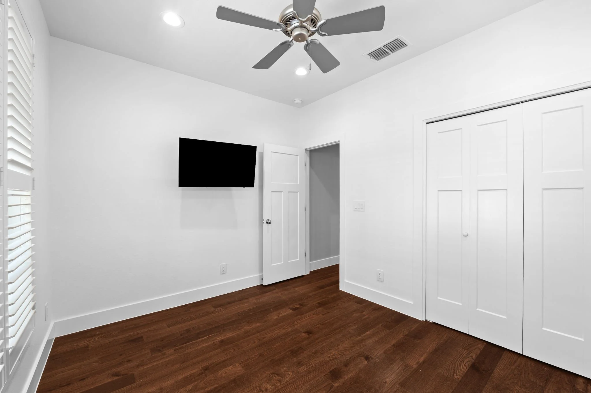 14-web-or-mls-_1574123.jpg