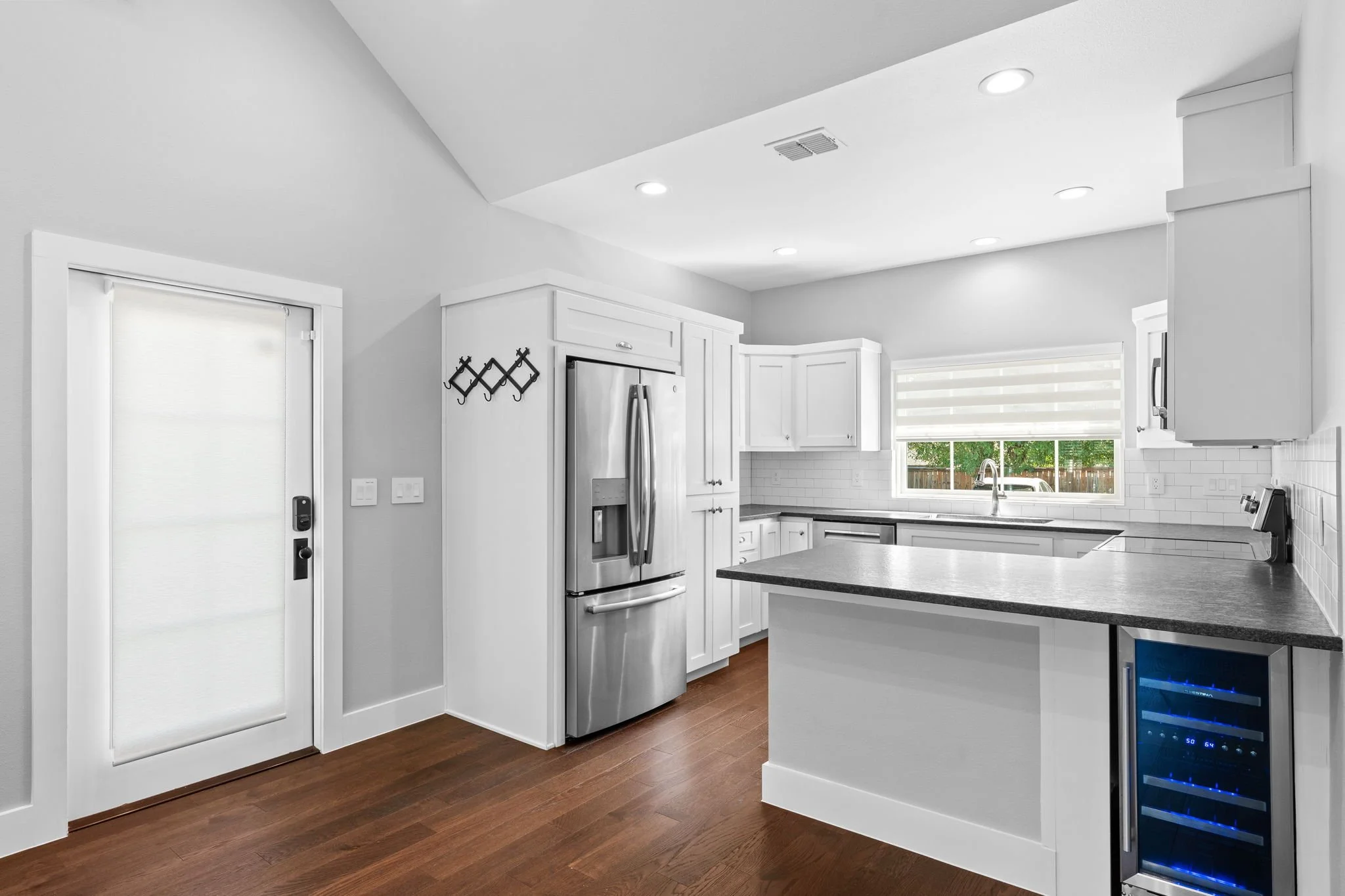 9-web-or-mls-_1574173.jpg