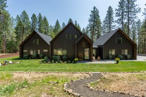 22528 N Jermain Ln, Colbert WA 99005: Custom Built Modern Home!