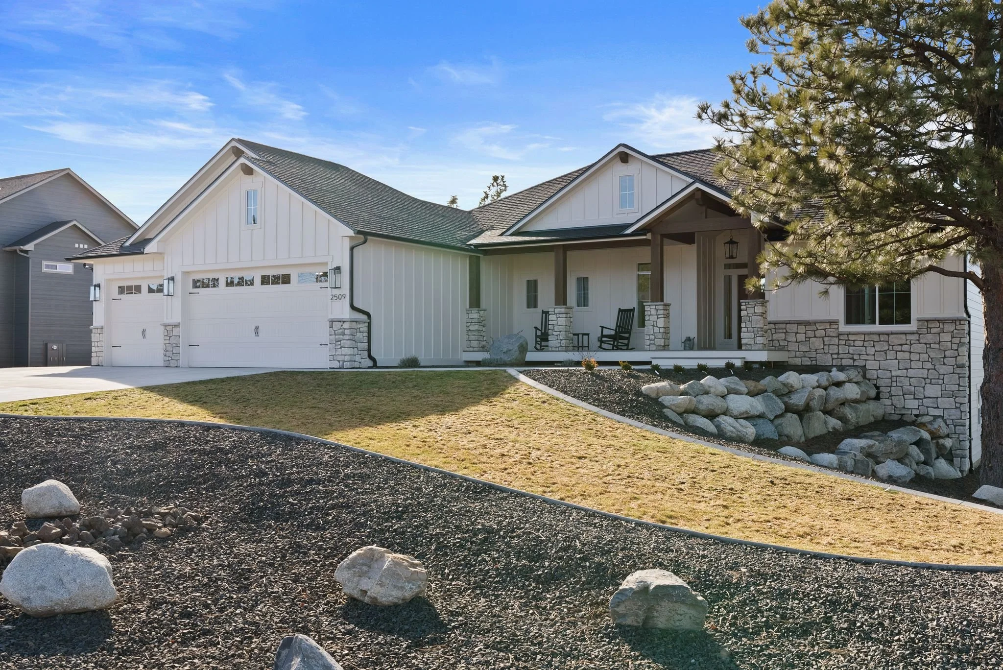 Inside-Spokane-Man O_ War-3.jpg