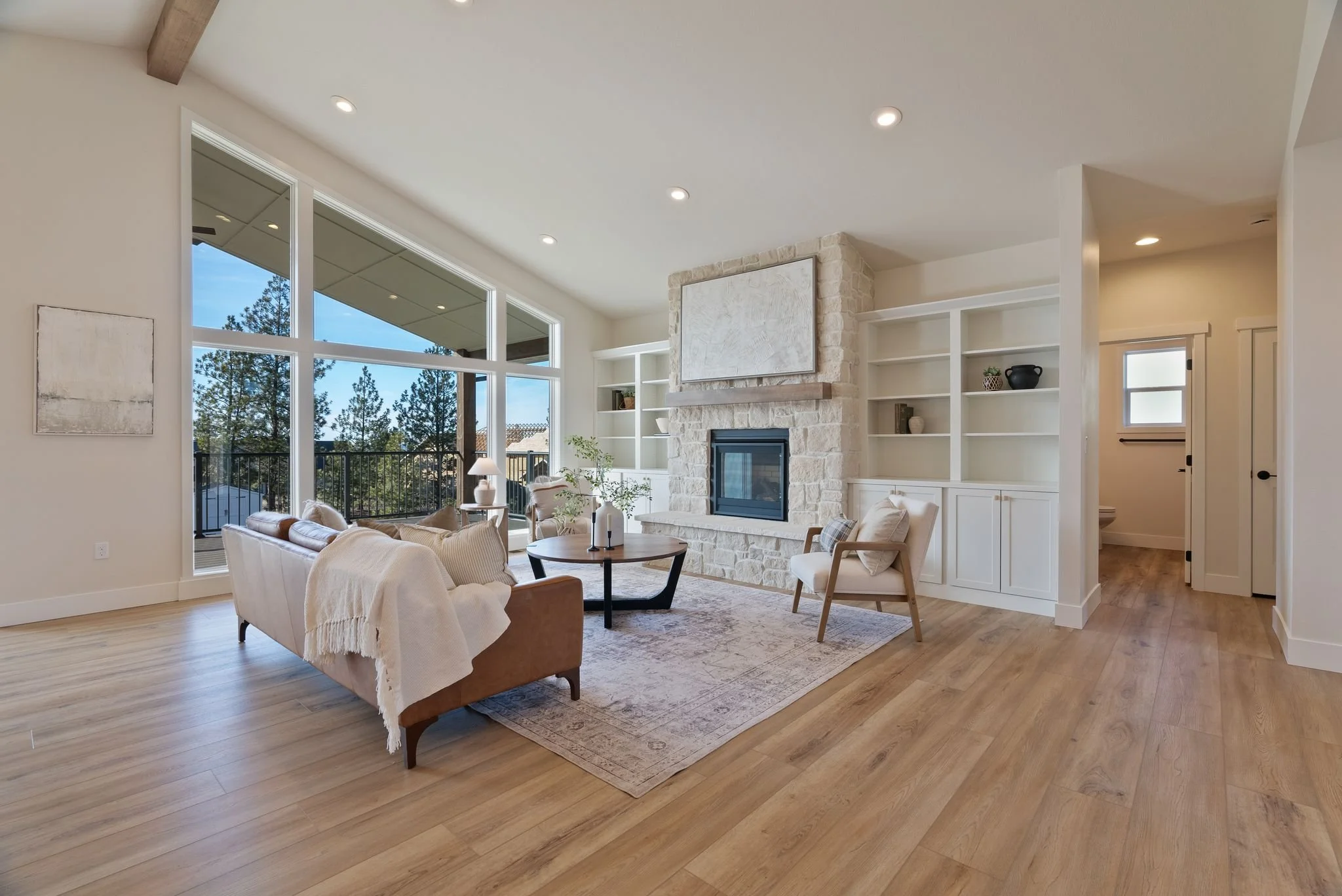 Inside-Spokane-Man O_ War-6.jpg