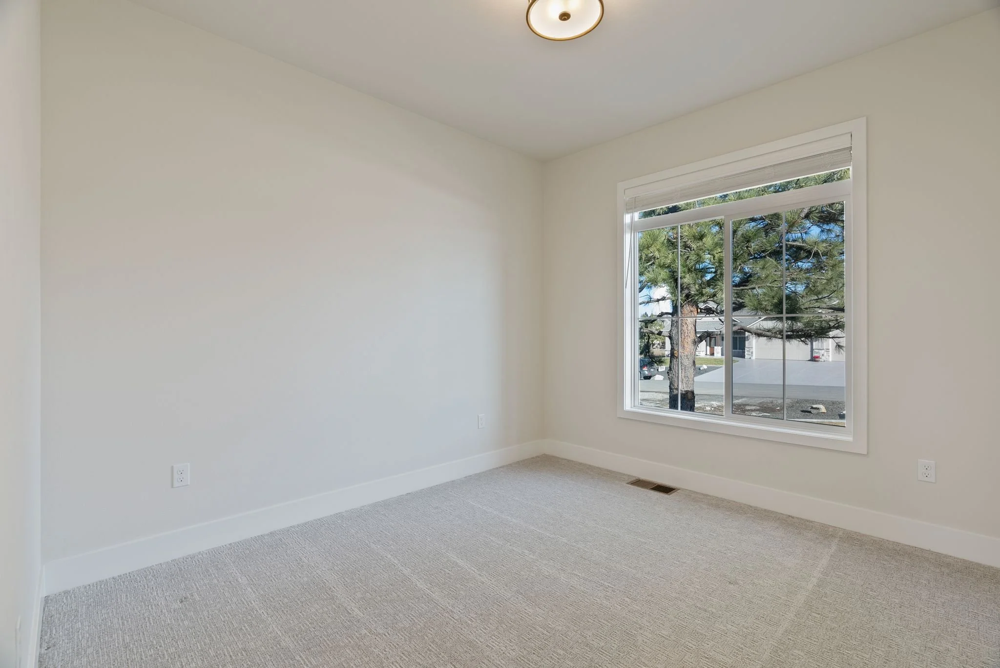 Inside-Spokane-Man O_ War-21.jpg