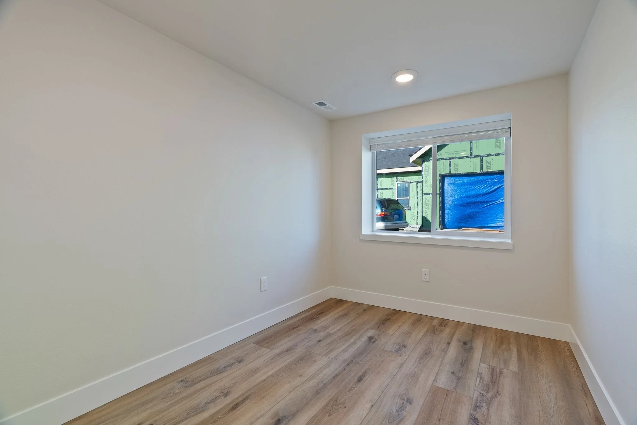 Inside-Spokane-Man O_ War-31.jpg