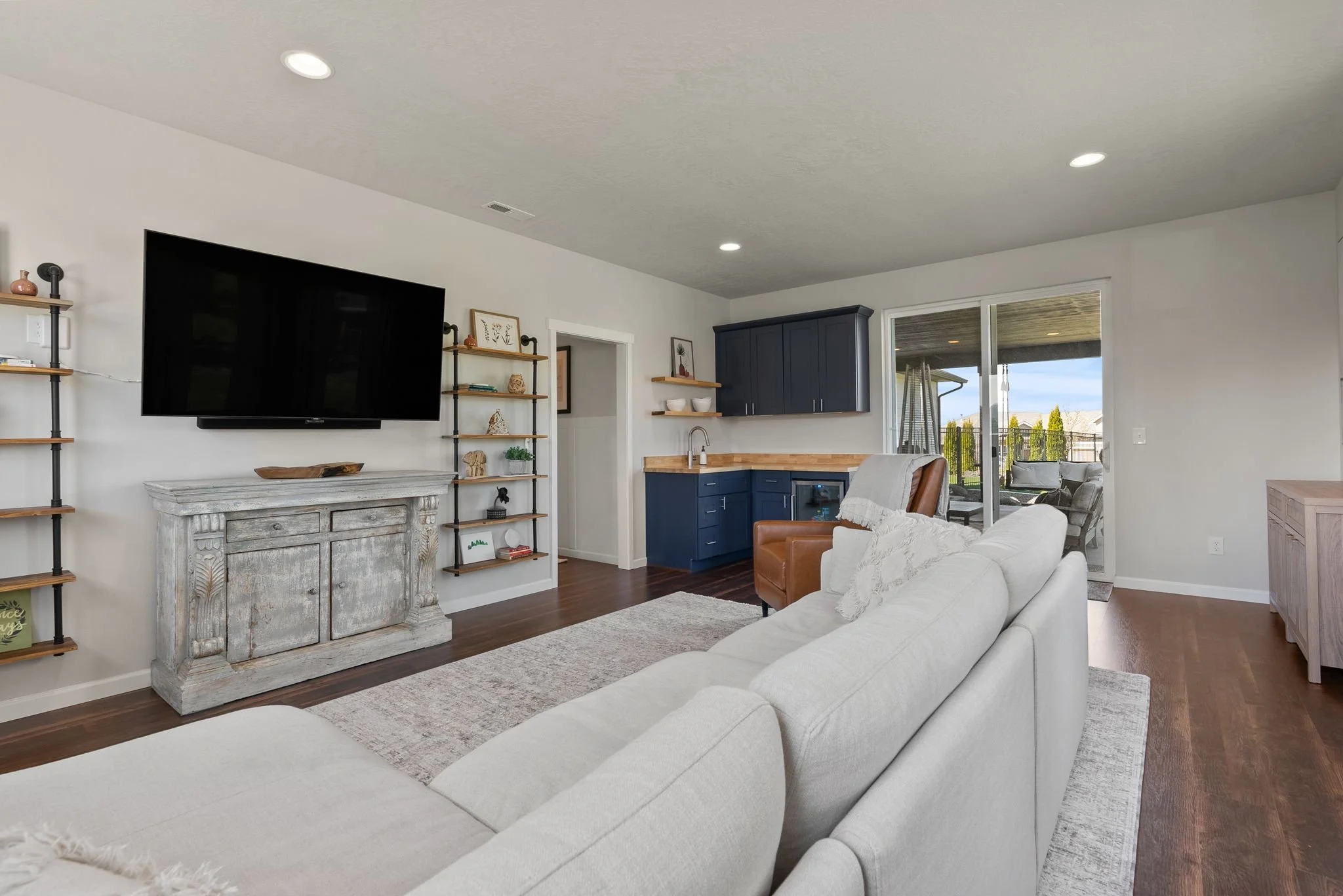 Inside-Spokane-Man O_ War-25.jpg