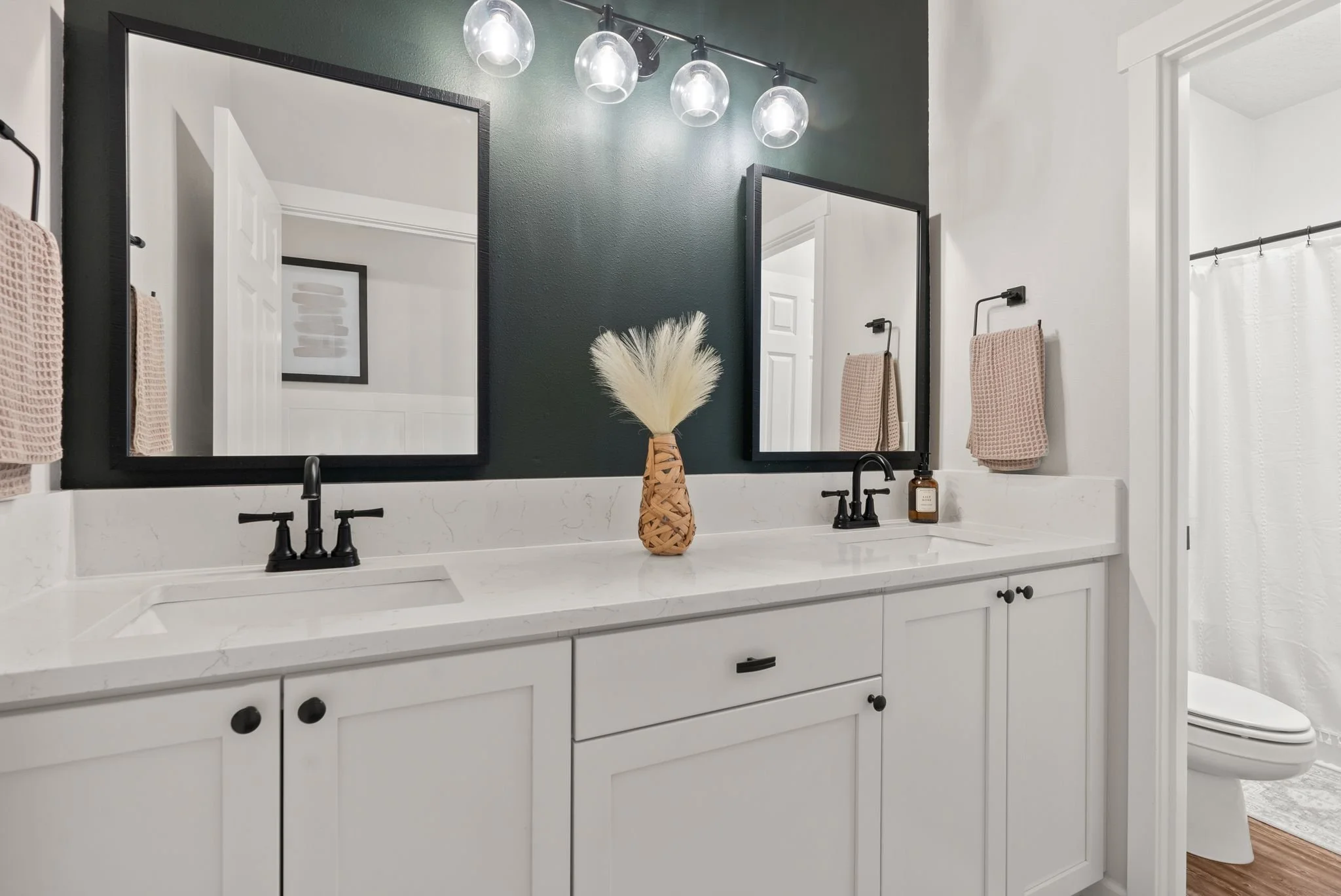 Inside-Spokane-Man O_ War-29.jpg