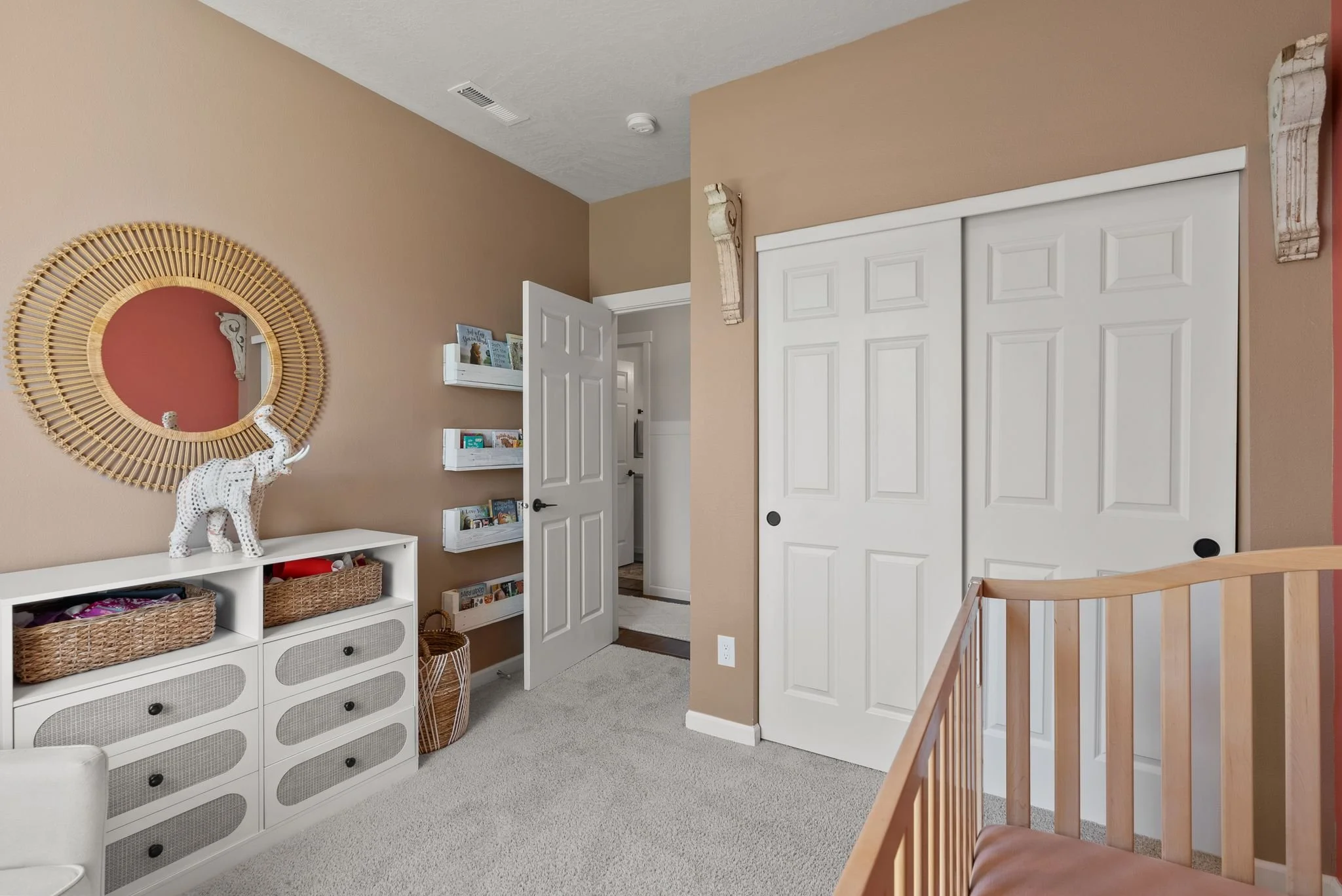 Inside-Spokane-Man O_ War-32.jpg