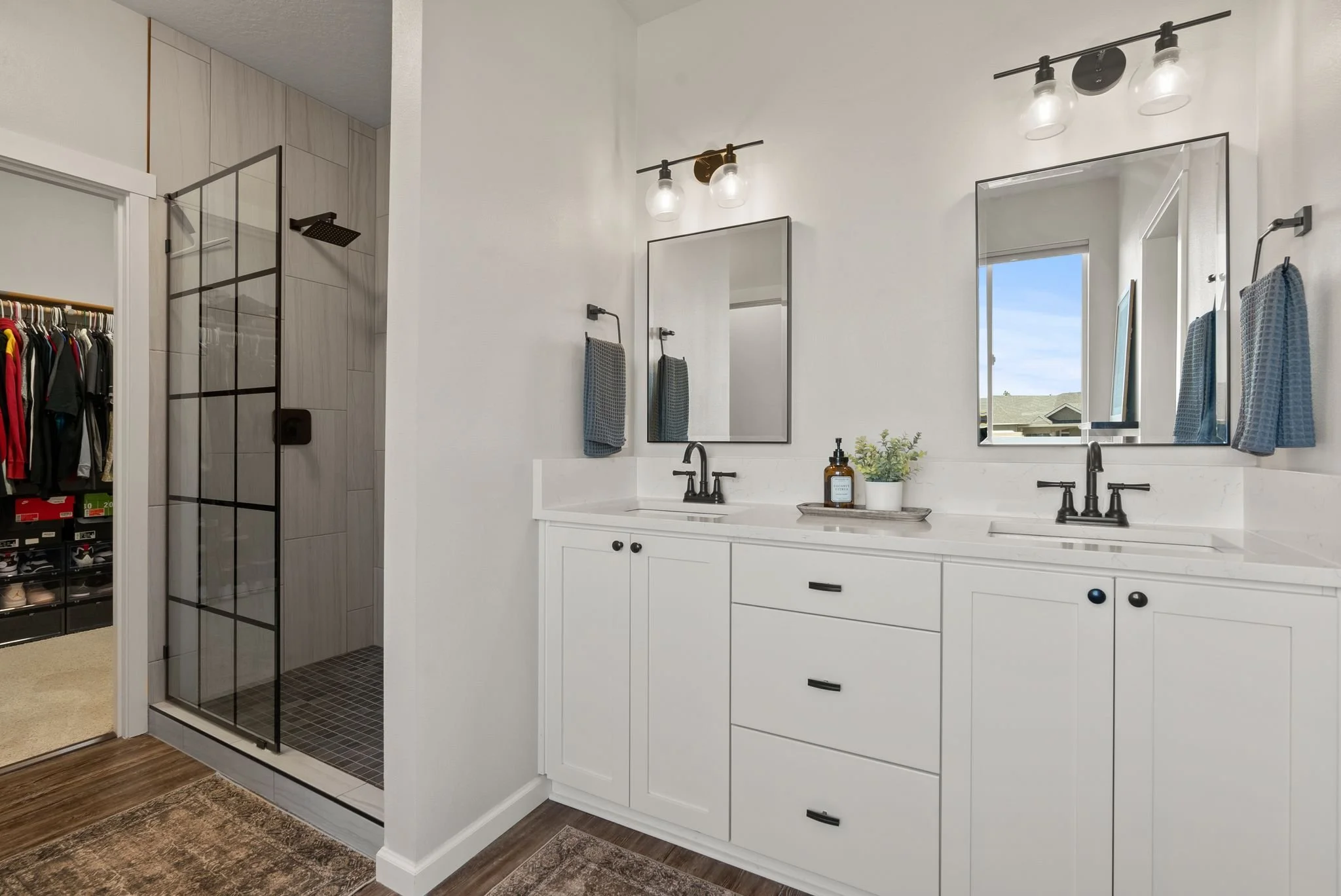 Inside-Spokane-Man O_ War-37.jpg