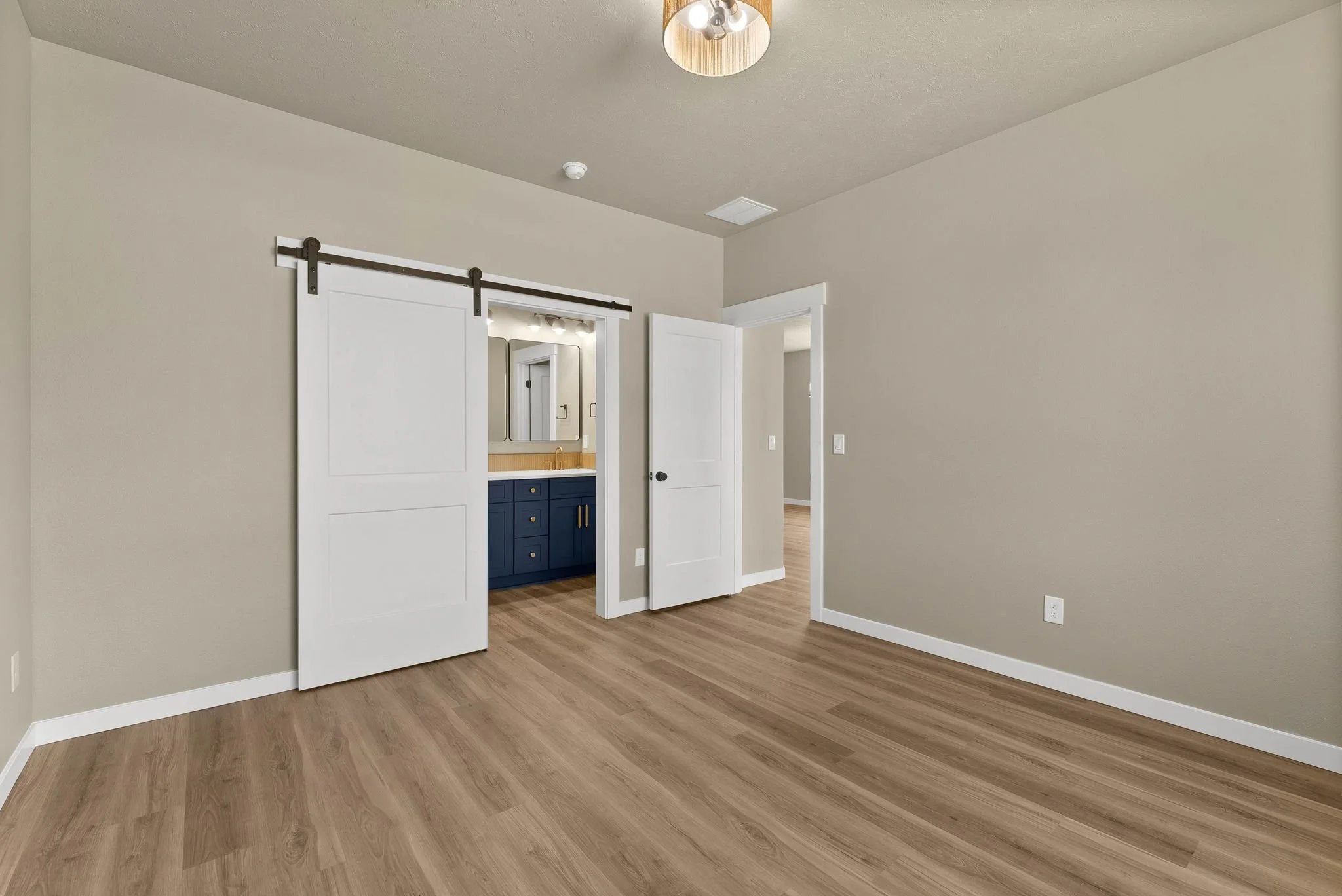 Inside Spokane-N Sipple-17.jpg