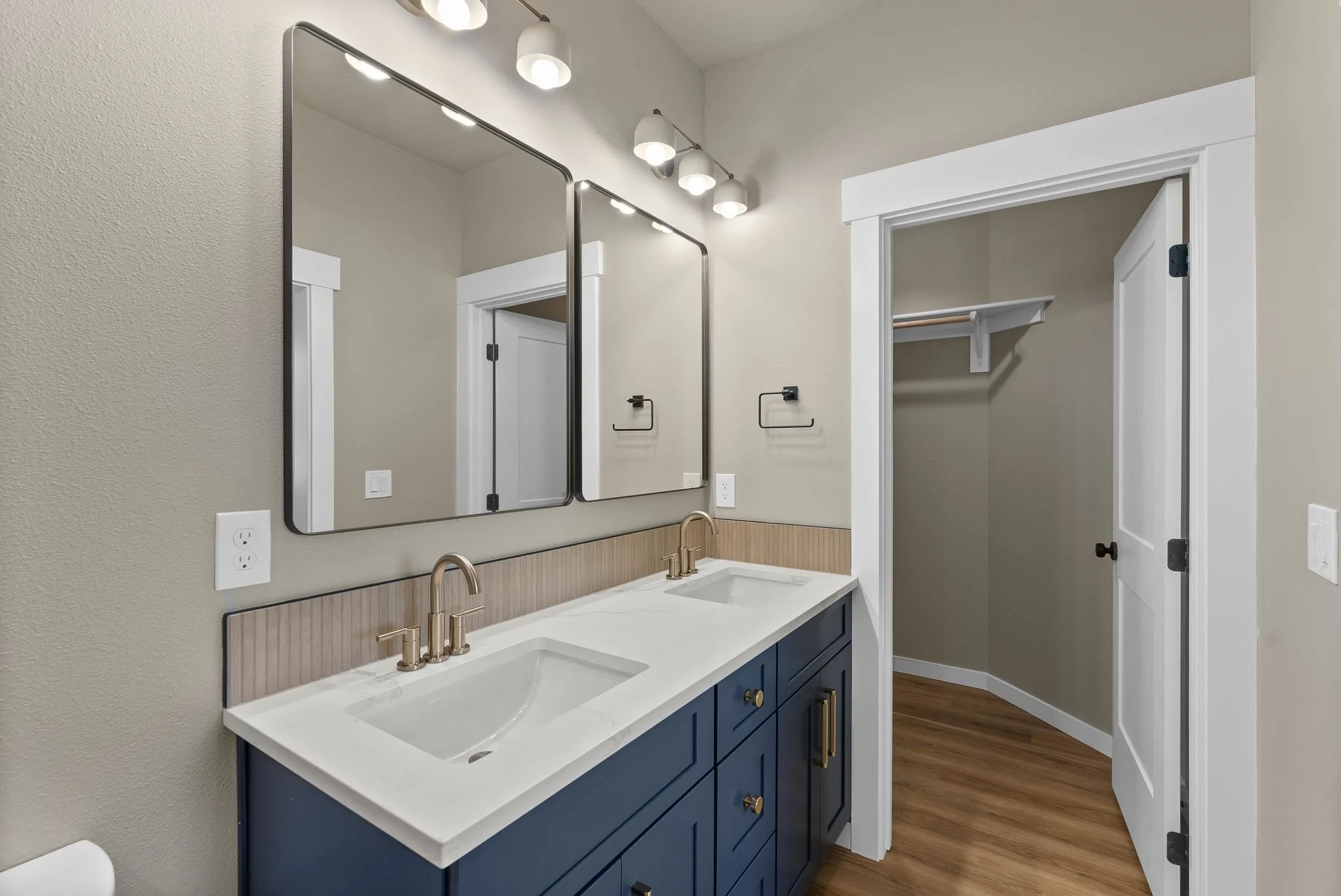 Inside Spokane-N Sipple-24.jpg