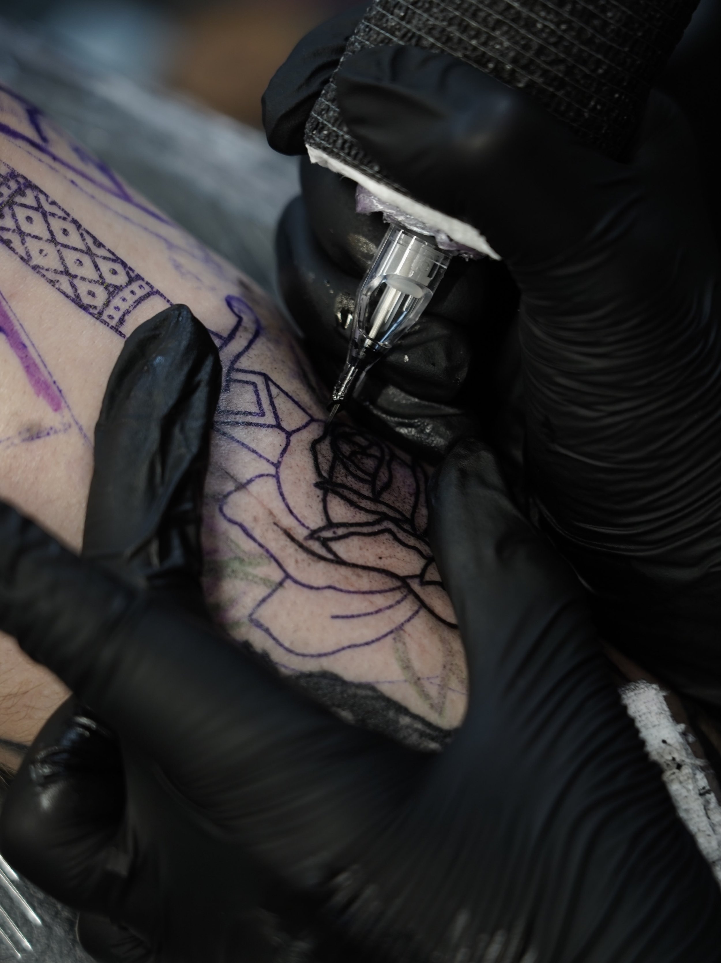 We had the pleasure of hosting @jadewildmantattoo this week. Jade will be back later in the year so drop her a message if you&rsquo;d like to book in 💣

#guestartist #londontattooartist