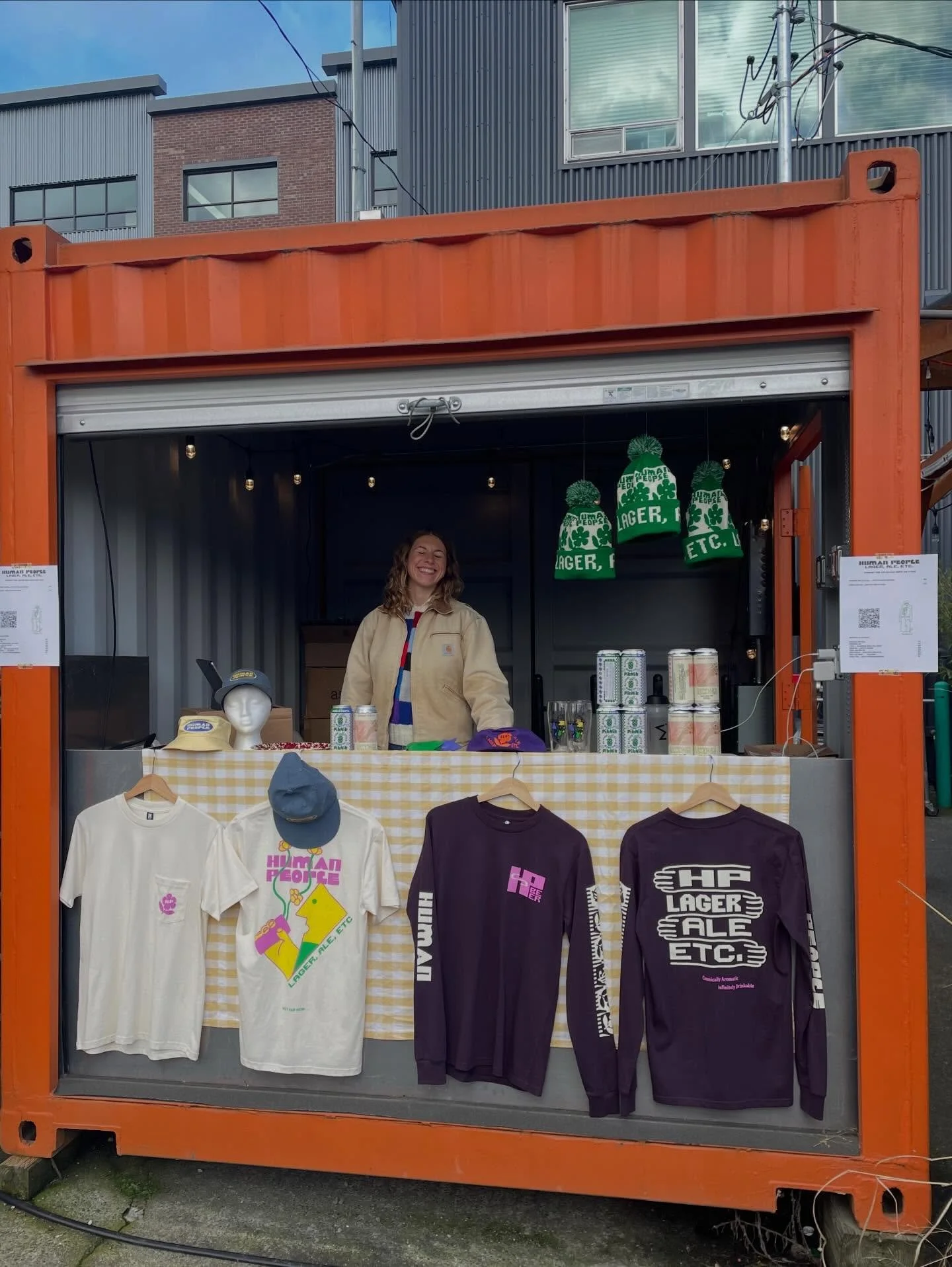 Here are a few photos to commemorate the year of Human People. It&rsquo;s very difficult to post 20 pictures of a life changing moment. Going from a small pop up at our favorite brewery @stoupbrewing to a real Beer Caf&eacute; with a van! 

Some of t