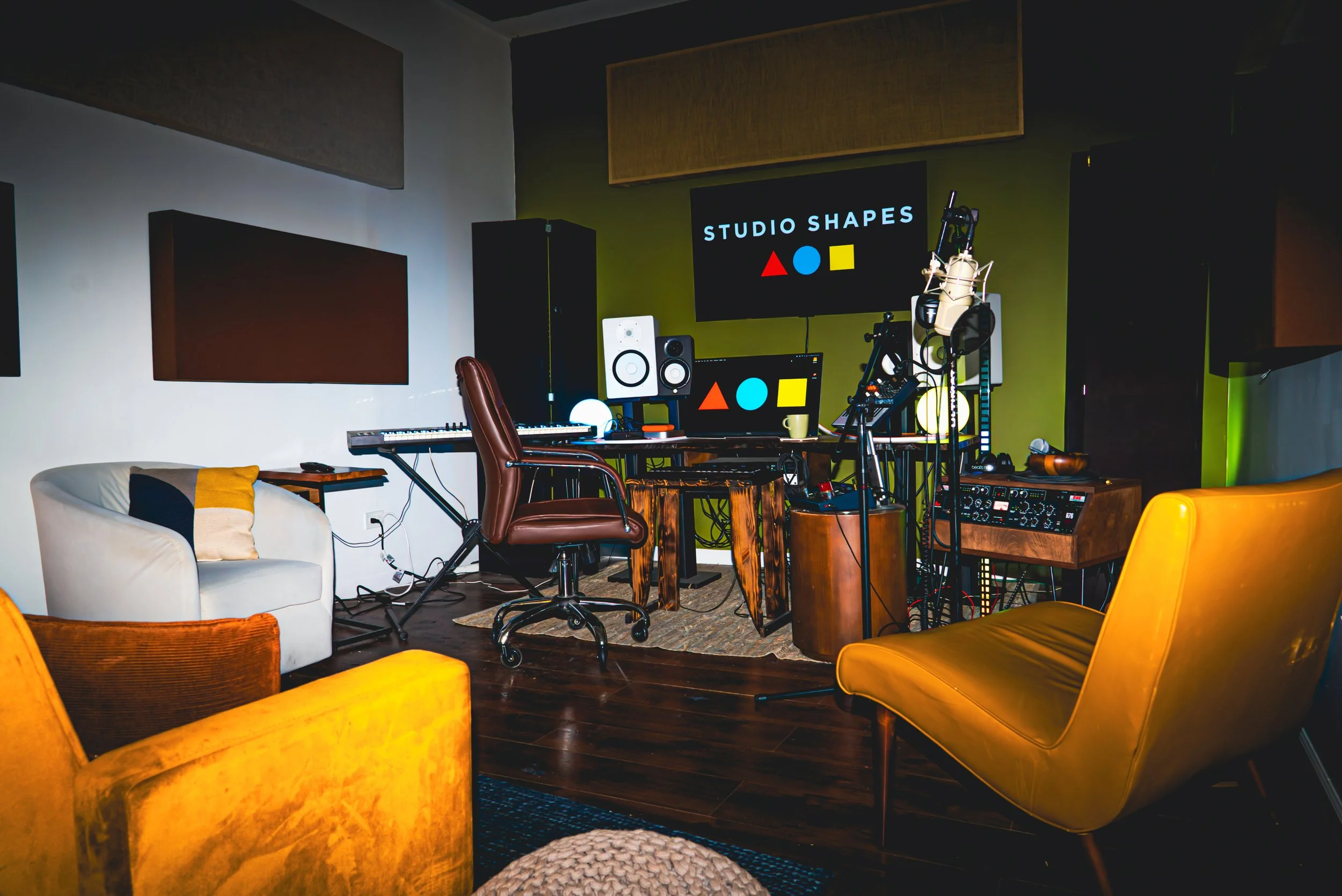 studioSHAPES Square Room I.jpg