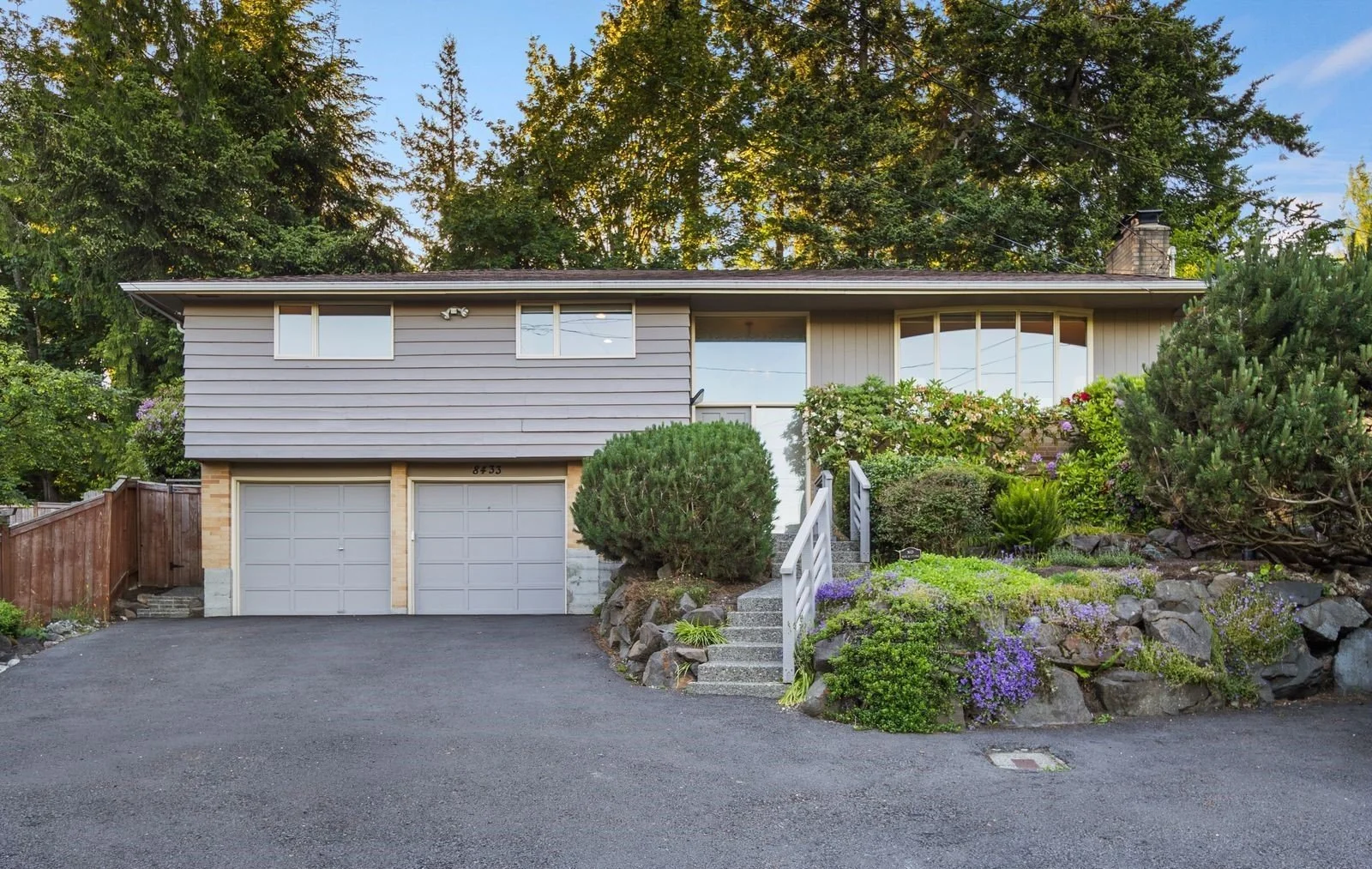 8433 221st Place SW, Edmonds, WA 98026