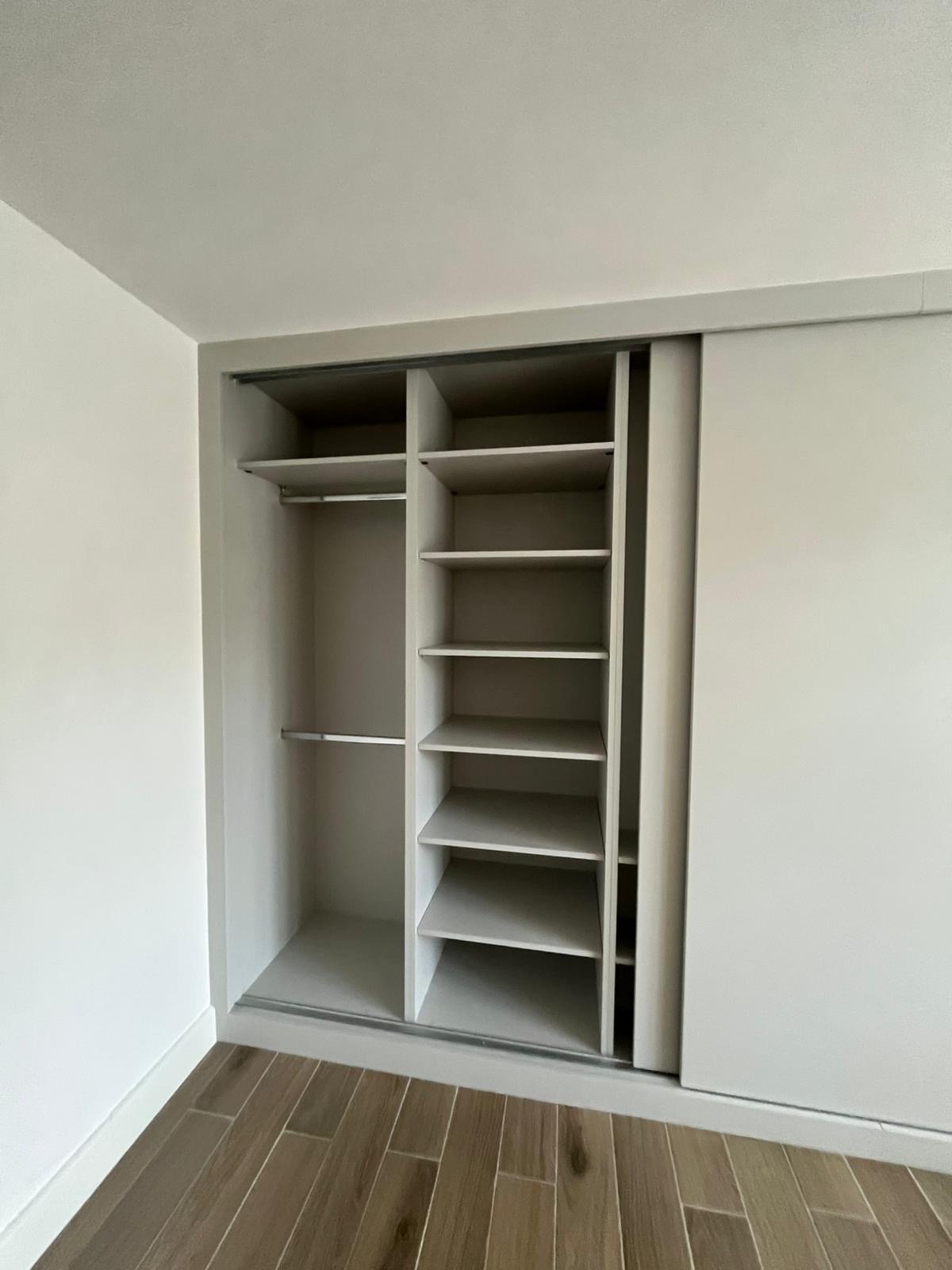 Sliding Robe Venice (3).JPG