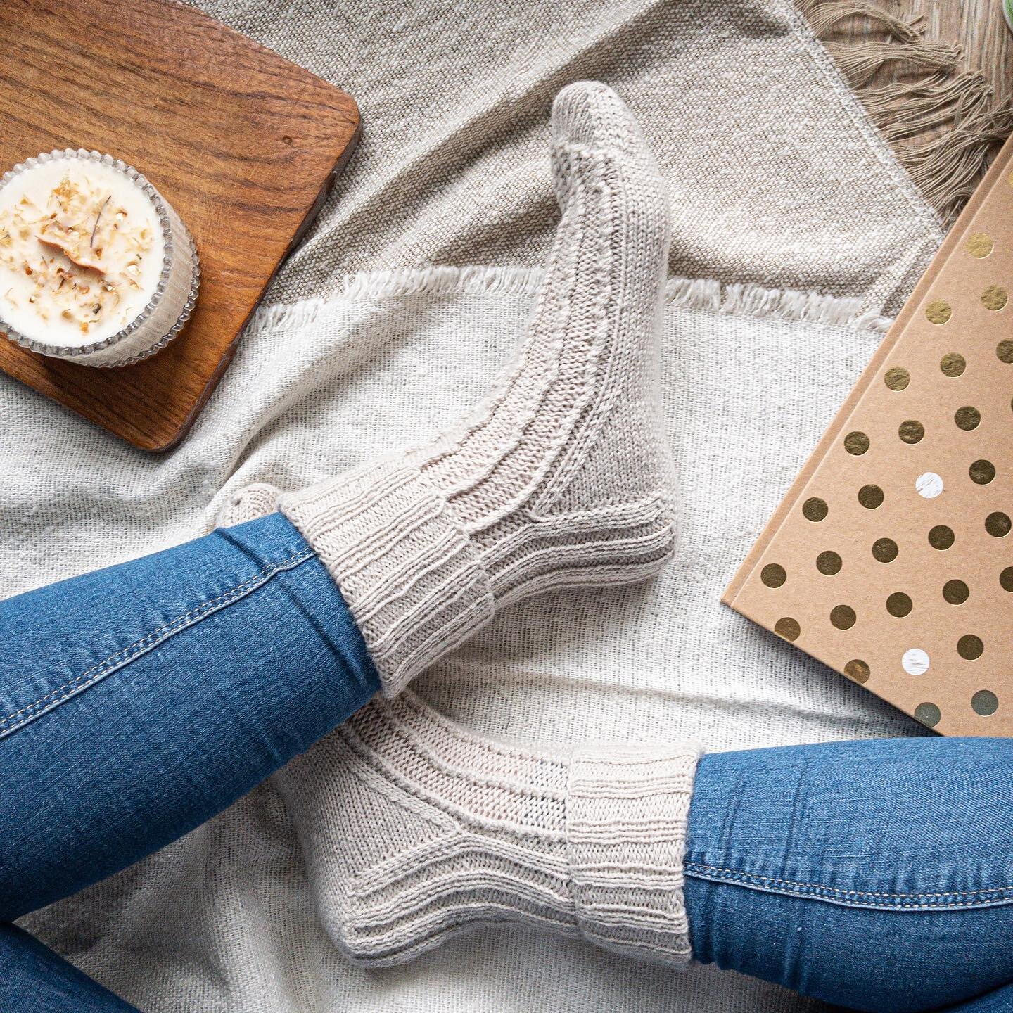 Test knit call! Seafoam Socks are ready for testing! They're classic, cozy and striped - worked cuff down, with a heel flap and gusset construction, will make a staple in your sock drawer!
⠀⠀⠀⠀⠀⠀⠀⠀⠀
If you'd like to test knit this design - sign up th