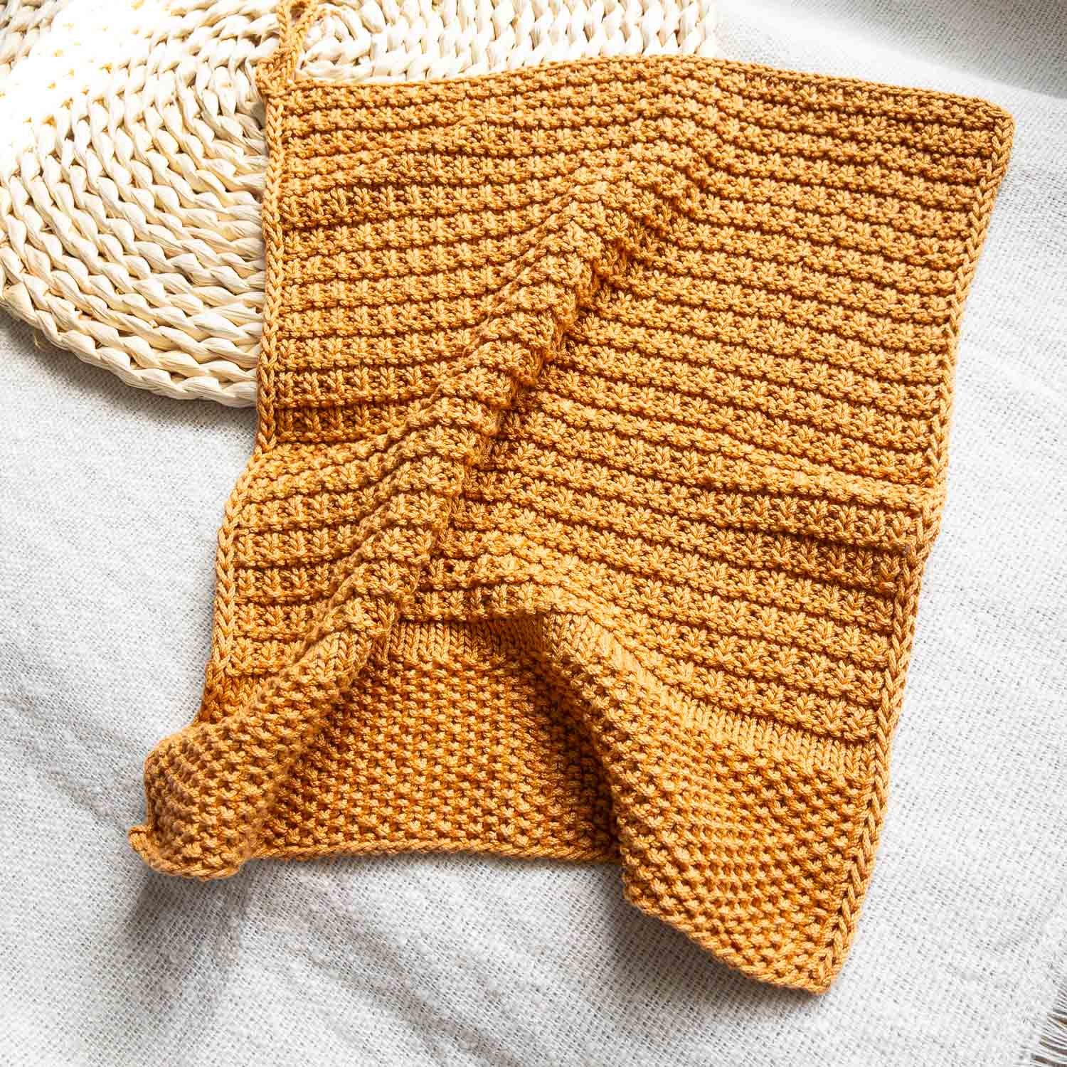 Farmhouse Easy Crochet Kitchen Towel - Free Pattern