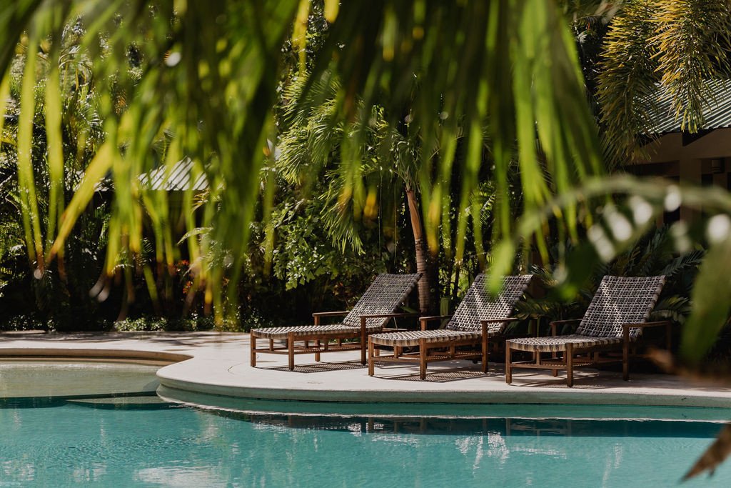 ❄️ Escape Winter at Paradise Villas 🌞⁠
While it&rsquo;s winter in the US, it&rsquo;s our sunny dry season here in Nosara&mdash;perfect for lounging by the pool and soaking in the warm tropical vibes. Plan your winter vacation with us and trade the c