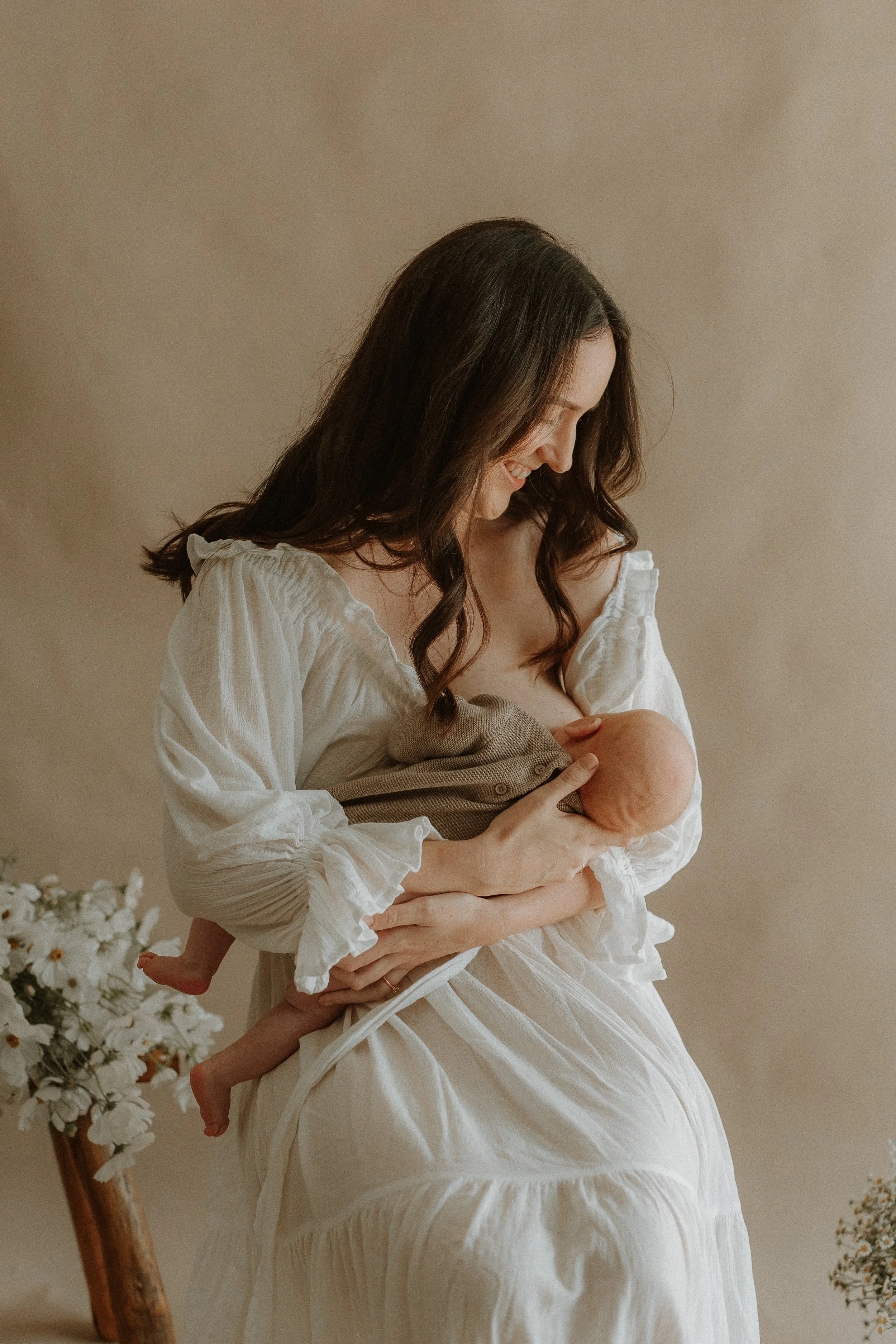 motherhood-photographer-sydney-mother-child-soft-light.jpg.jpg