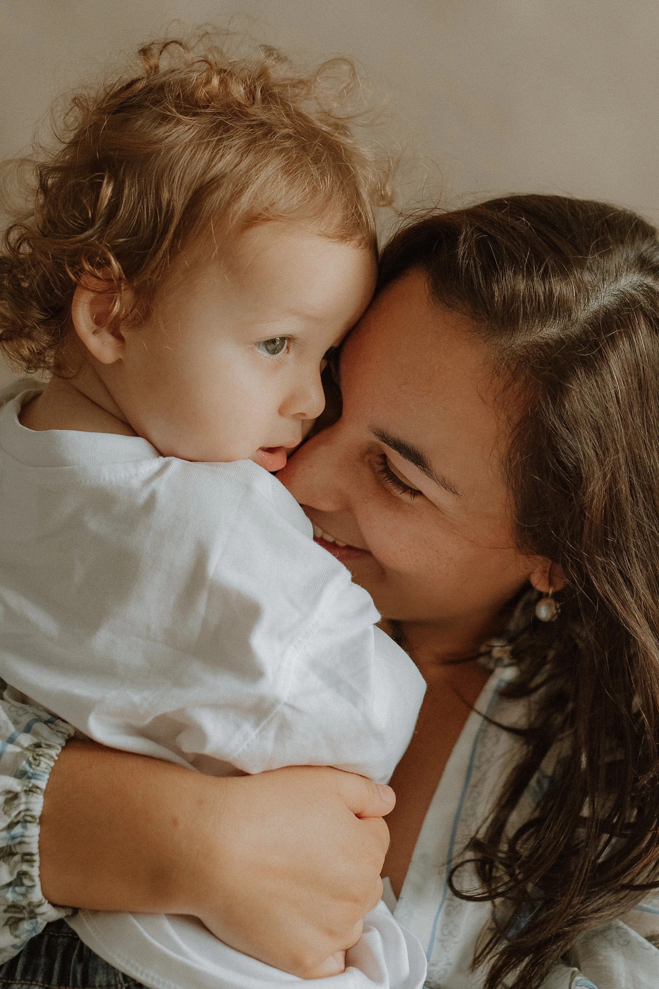 motherhood-photographer-sydney-mother-kissing-baby.jpg.jpg