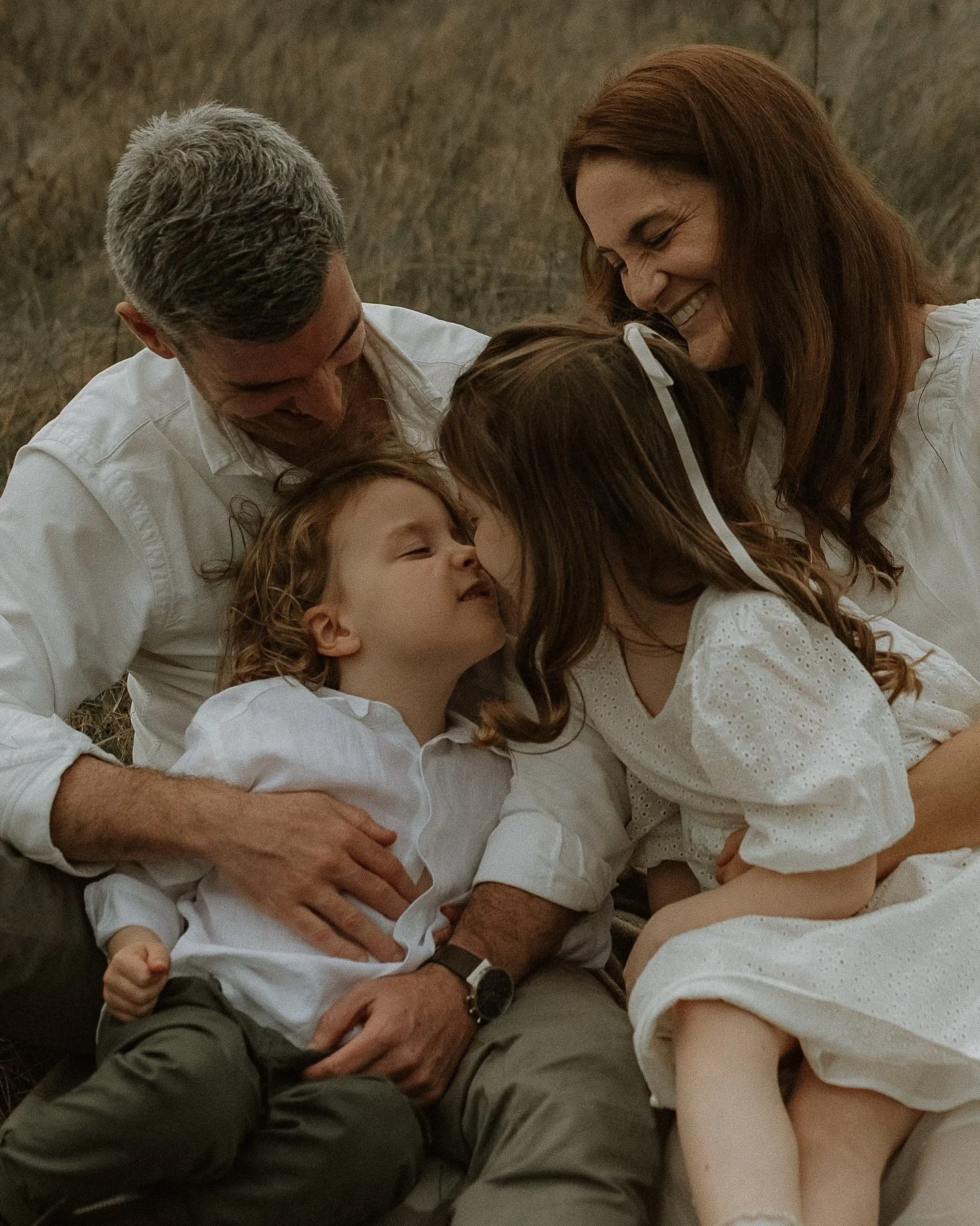 Last week I put together a creative shoot along with a gorgeous family and a group of talented photographers. The vision was simple- to learn, grow, and create together.
It was such a joy watching each photographer step in with their own direction a