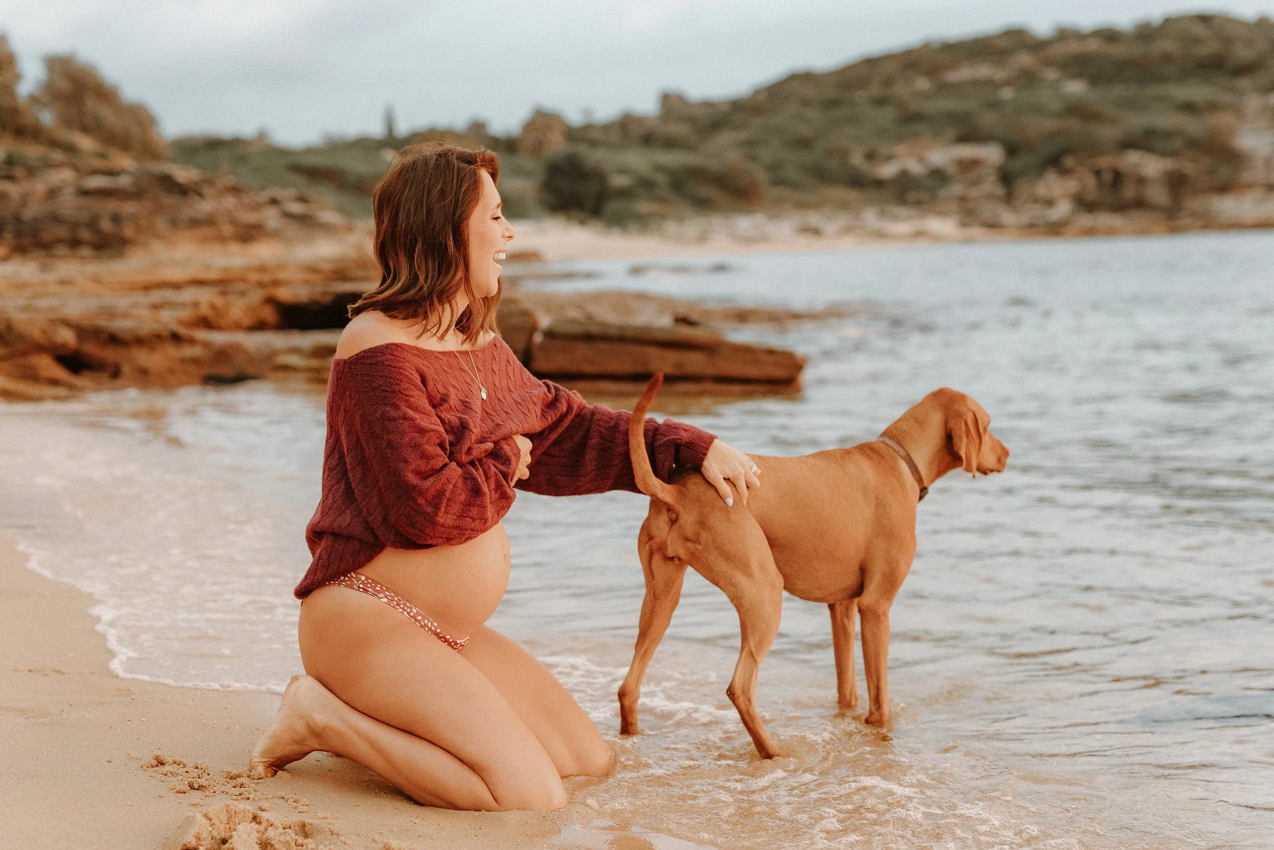 Sunrise, Salt Air &amp; So Much Love: A Maternity &amp; Family Session at Little Bay Beach