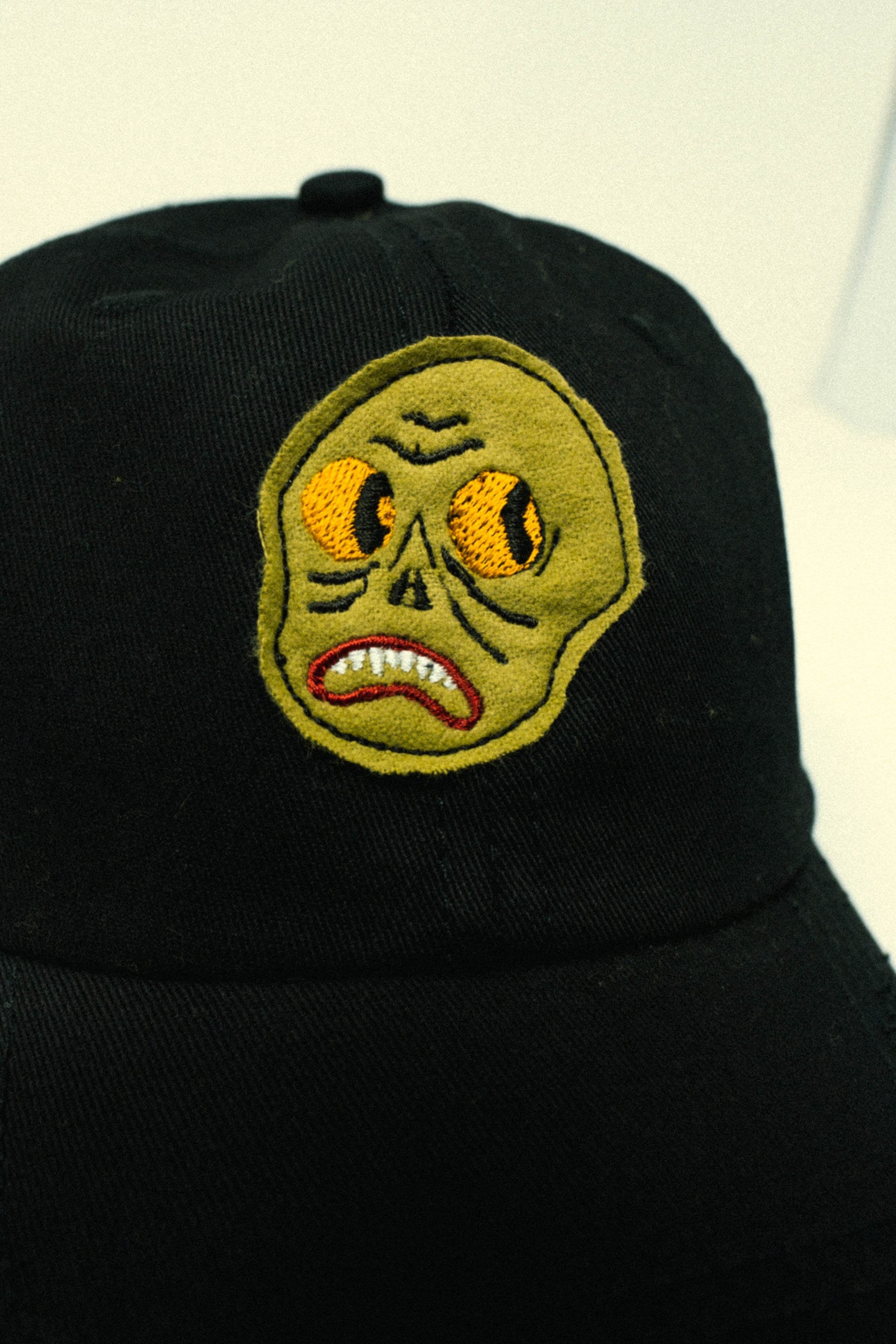 https://i.etsystatic.com/12943463/r/il/673cec/3904580055/il_fullxfull.3904580055_ski1.jpg
