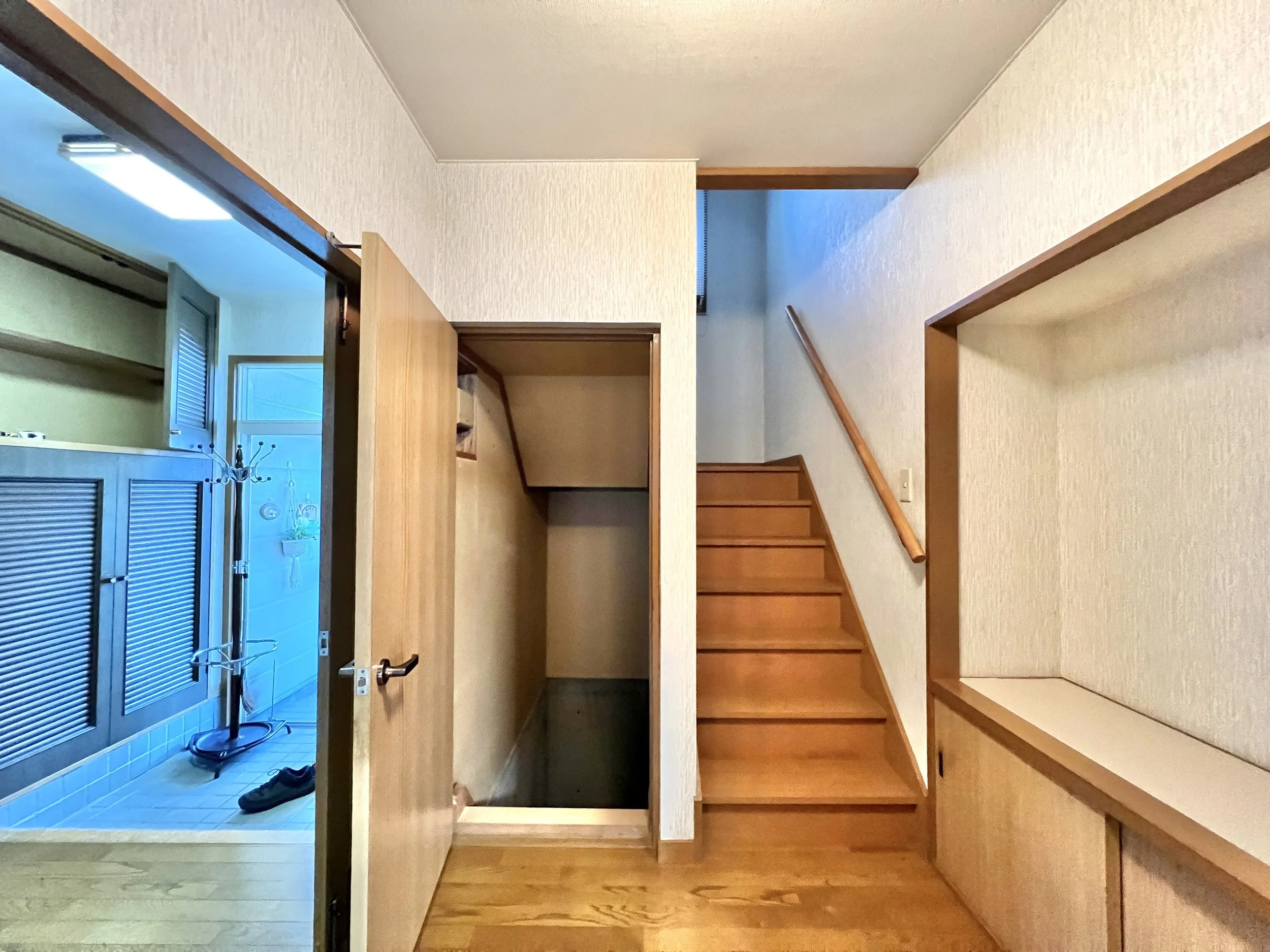 Stairway 1.jpg