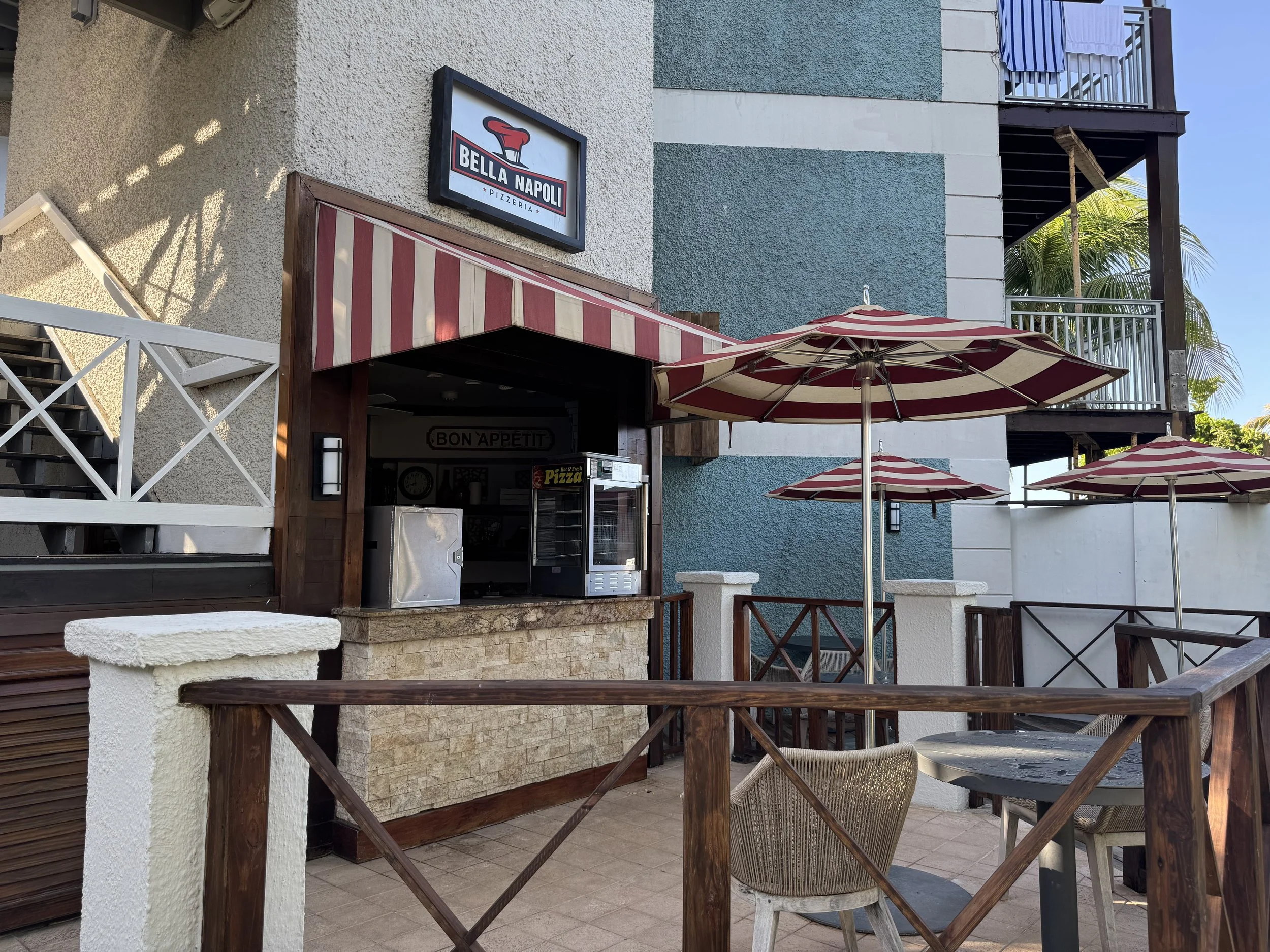 Bella Napoli Restaurant