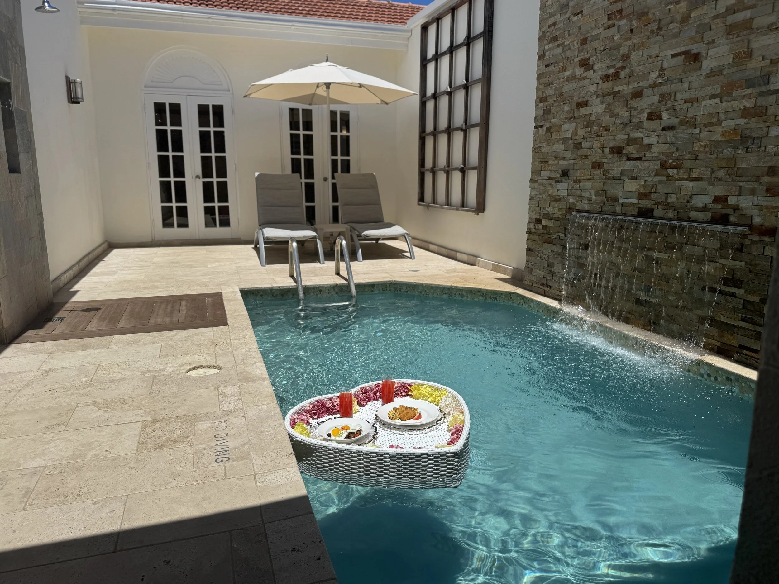 Romeo and Juliet Butler Suite