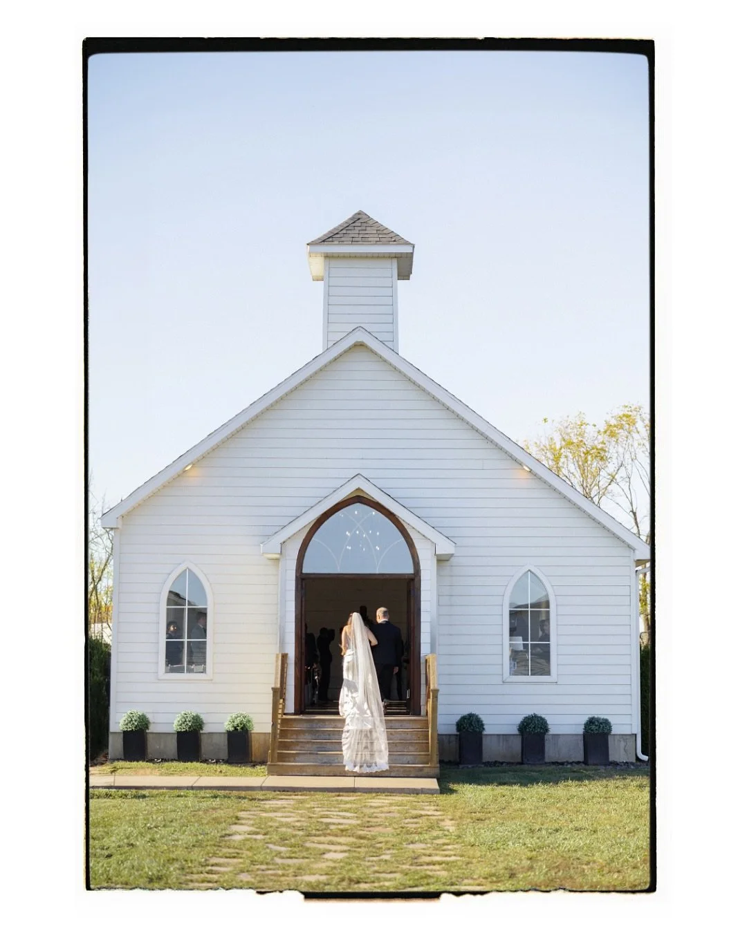 There&rsquo;s something beautifully soft about intimate chapel weddings &mdash; the quiet before the walk down the aisle, sunlight spilling through the windows, and laughter that fills every frame

This day felt warm, real, and honest. Every moment &