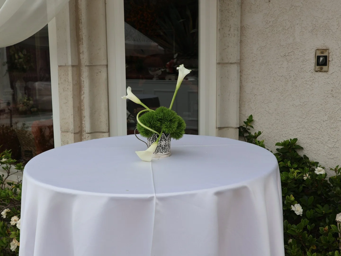 cocktailtable2.JPG