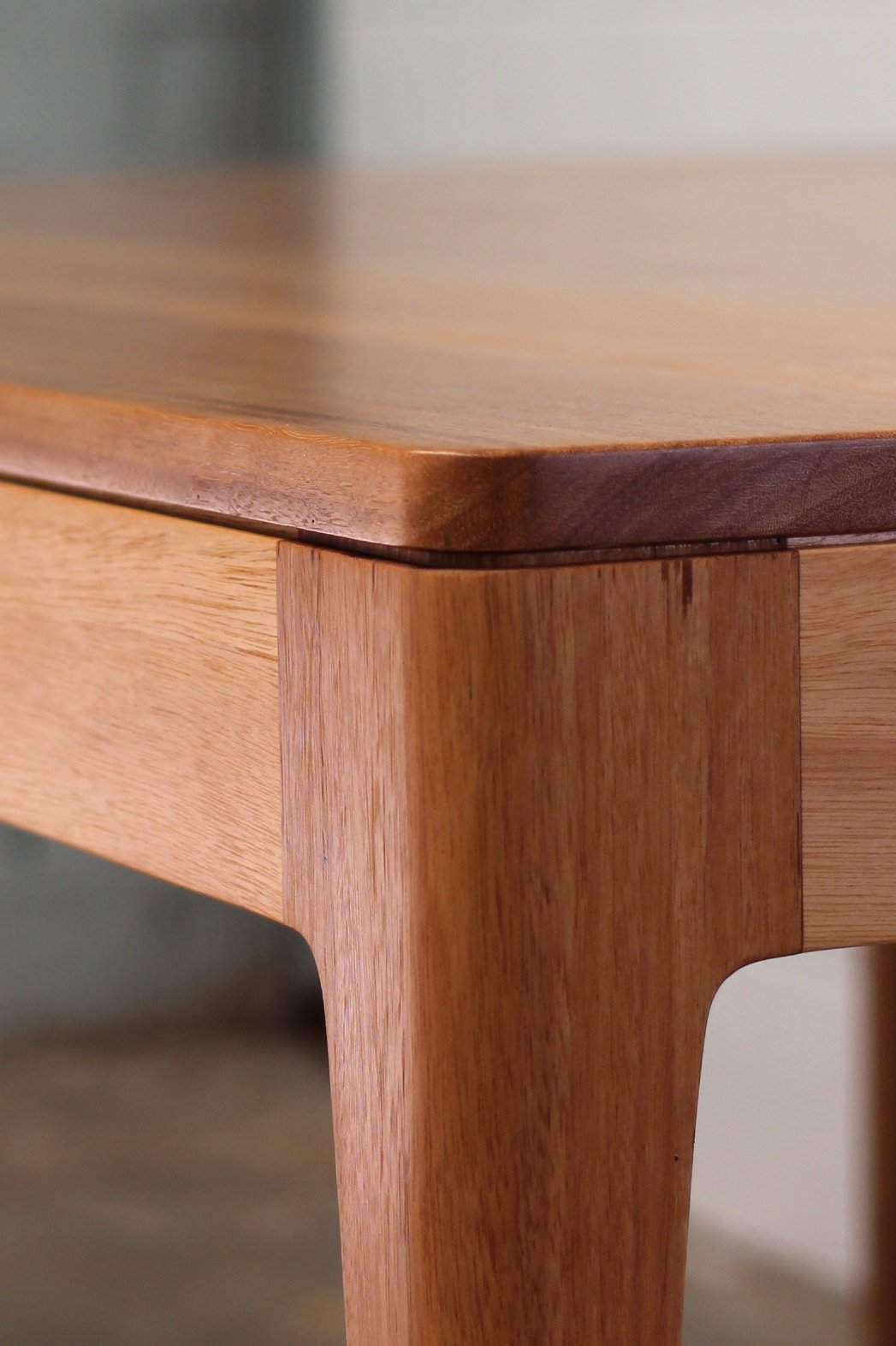 Toro_Dining_Table_Detail.jpeg
