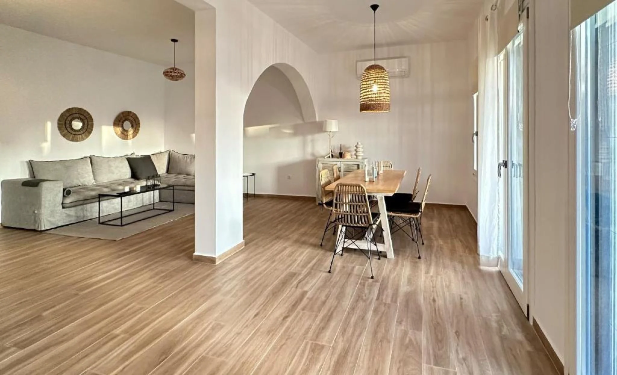 Saloni_bbq-airbnb-upscaled.jpg