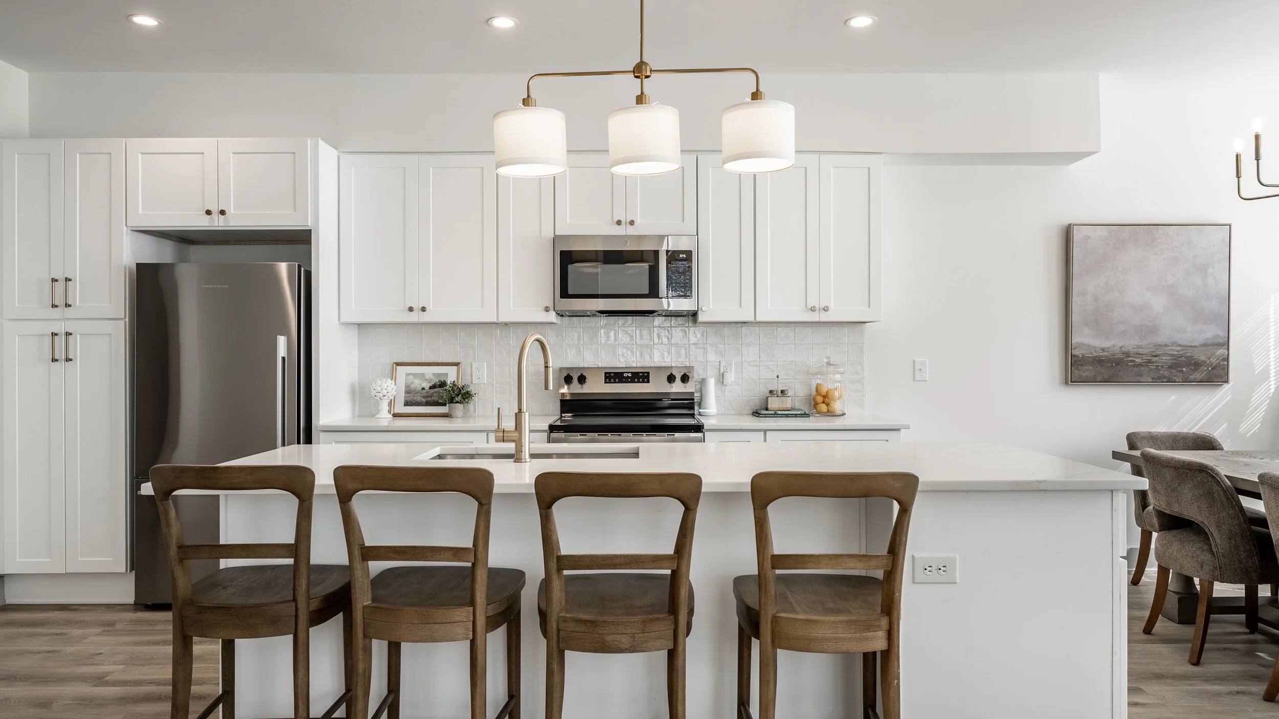10 - 530 W 41st St.jpg