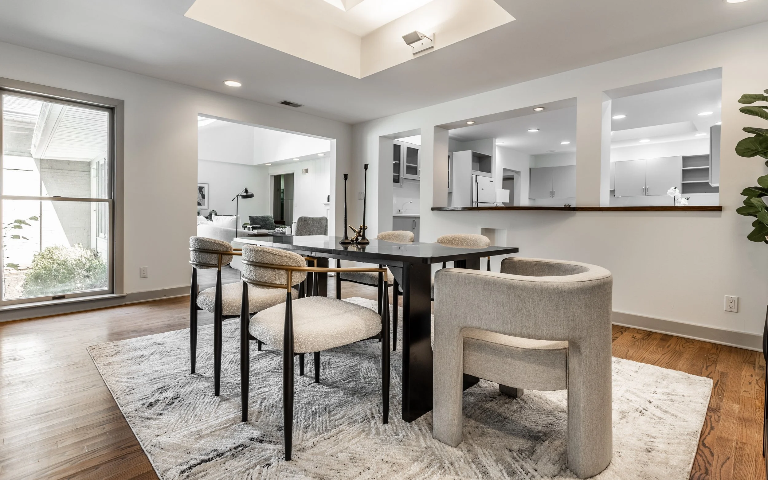 16-1207 Golden Hill Dr.jpg