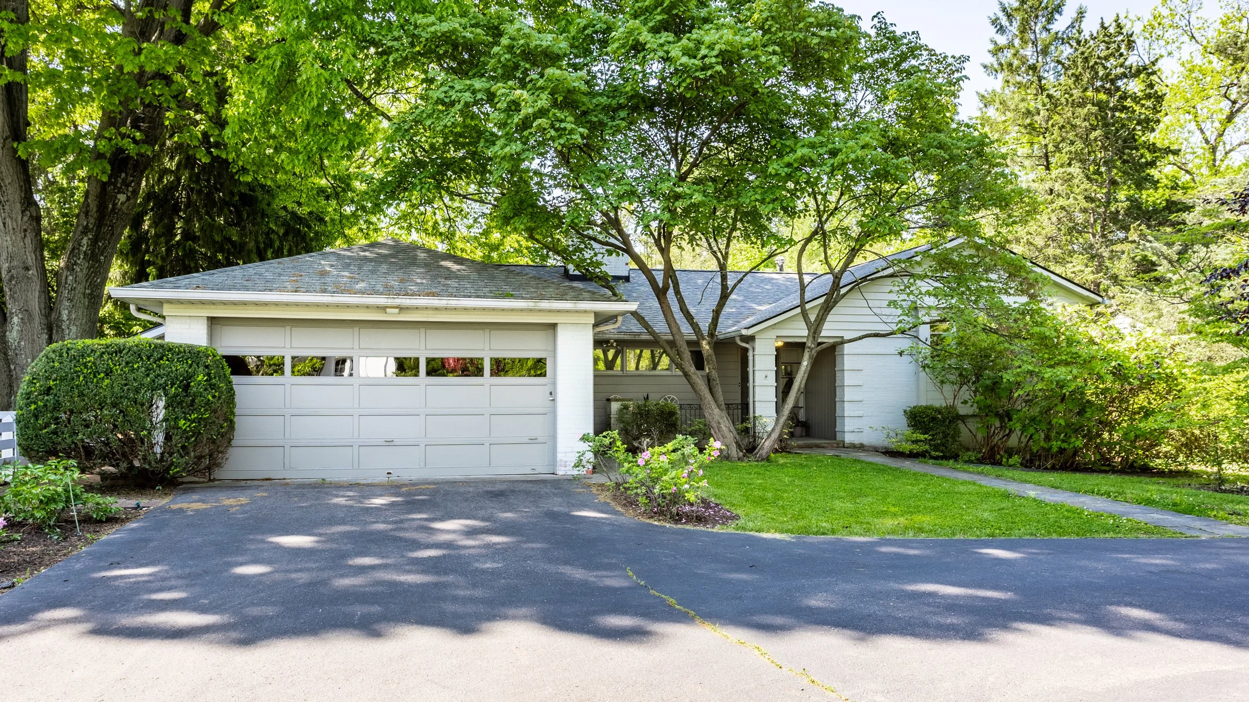 02-1207 Golden Hill Dr.jpg