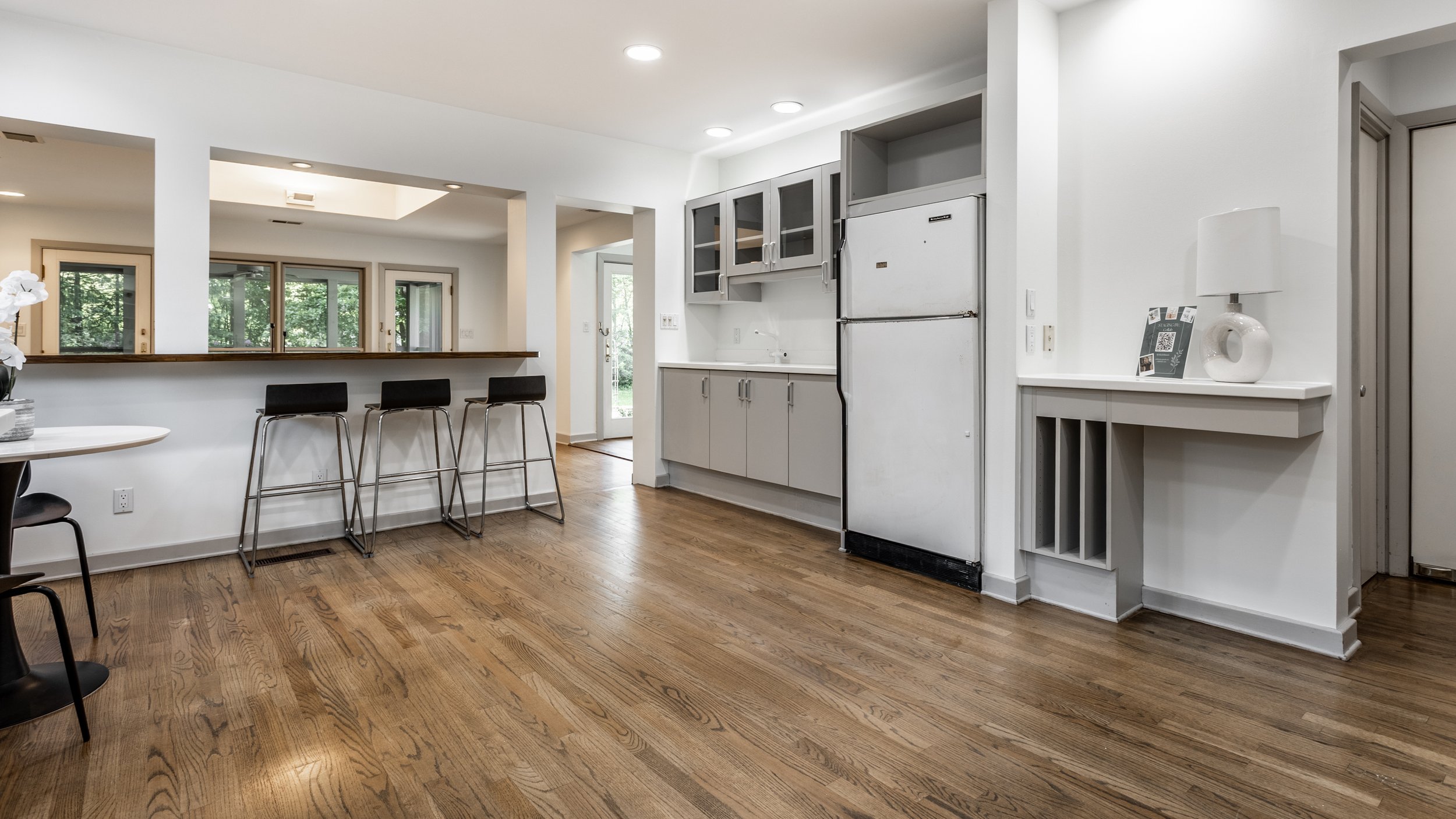 18-1207 Golden Hill Dr.jpg