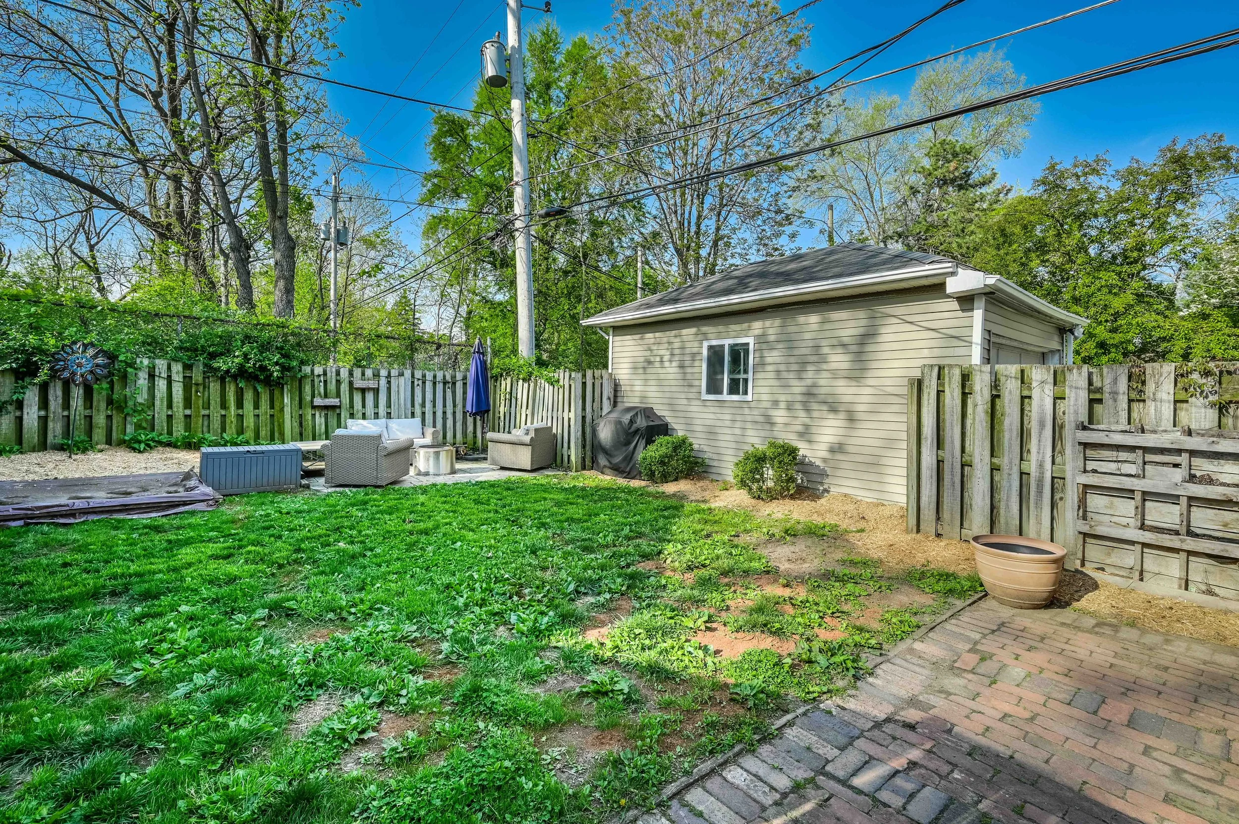 43 - {401 E 37th St}.jpg