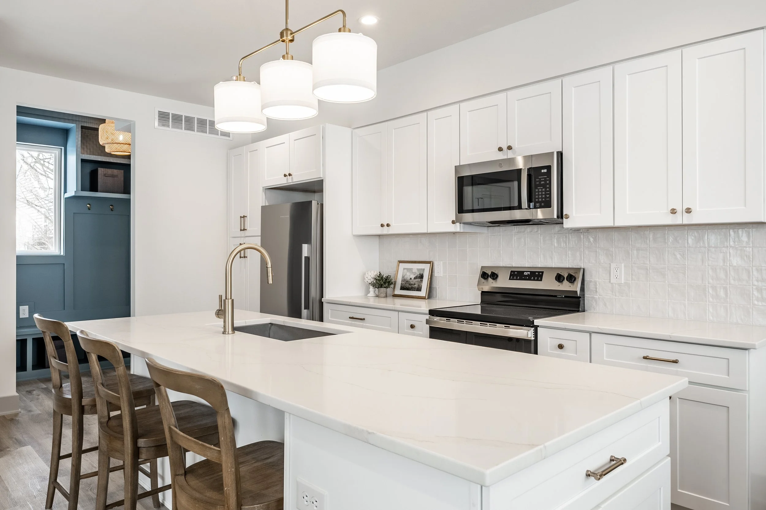 12 - 530 W 41st St.jpg